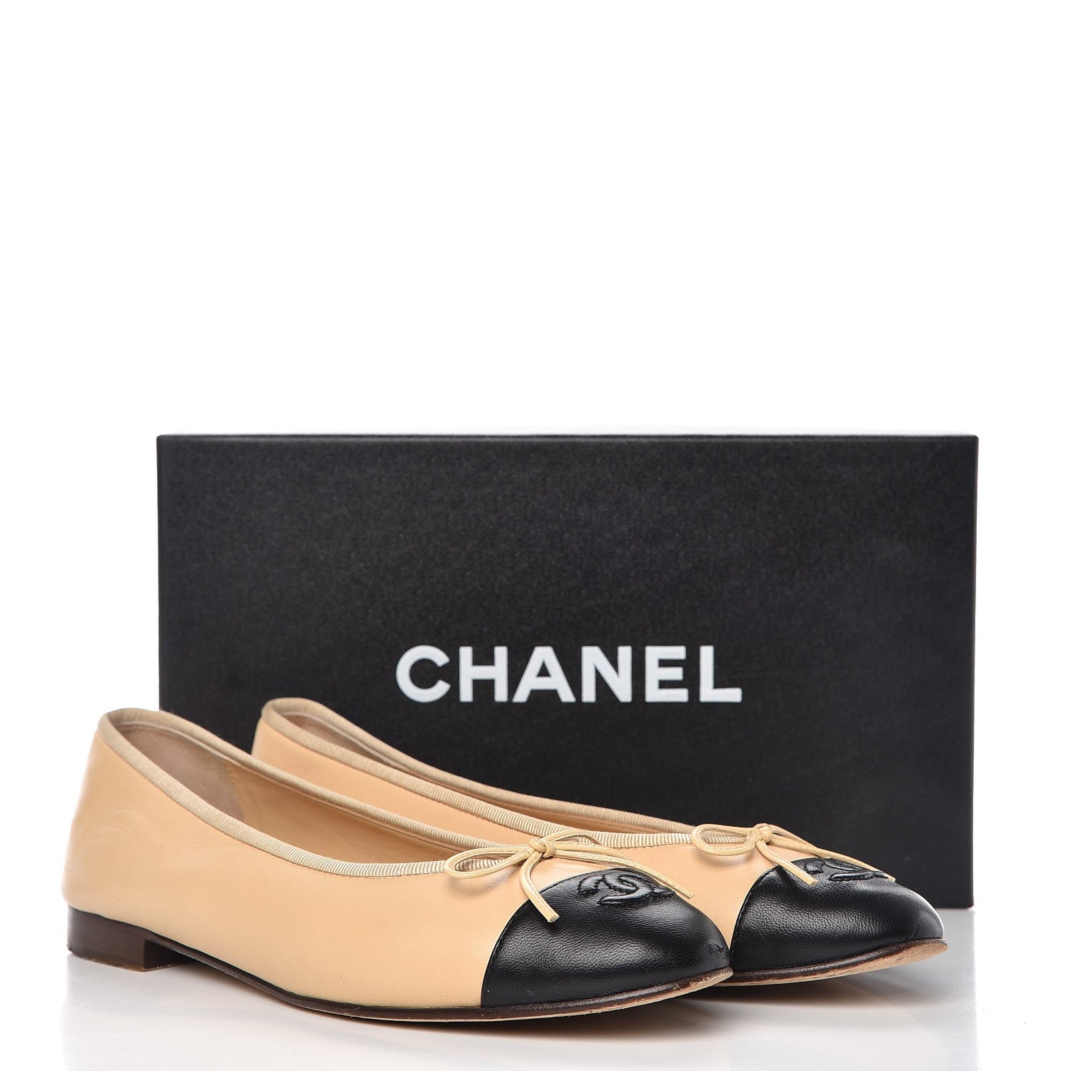Chanel Lambskin Cap Toe Ballerina Flats 39 Beige Black 12 of 12
