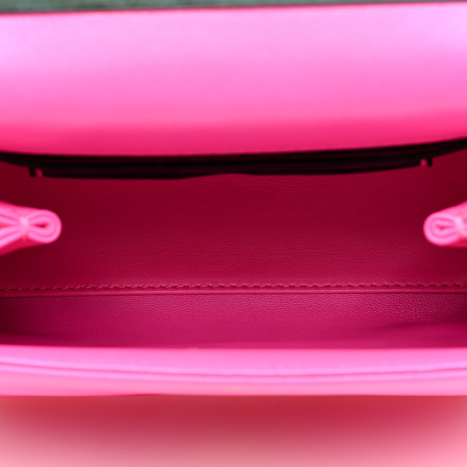 Valentino Garavani Nappa Tonal Monochrome Mini One Stud Top Handle Bag Pink PP 5 of 9