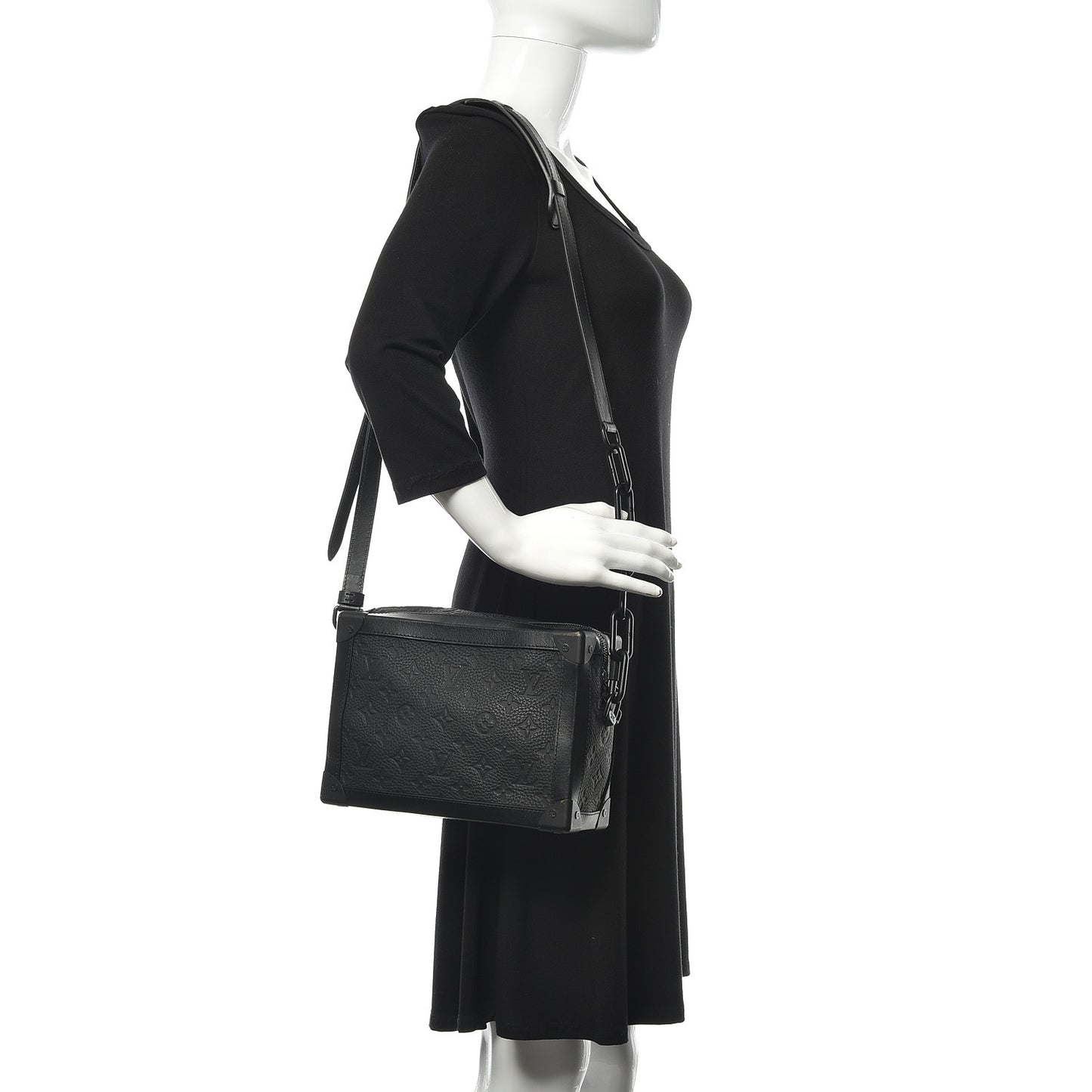 Taurillon Monogram Soft Trunk Black