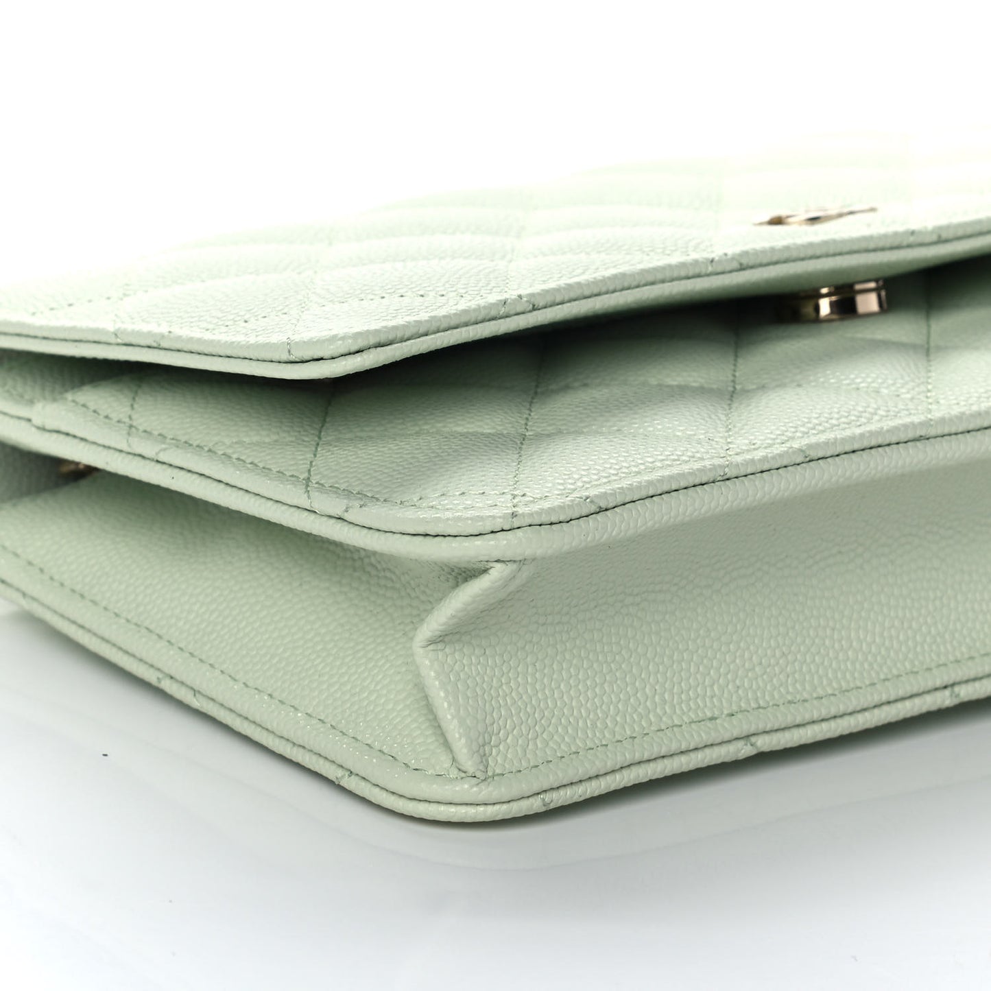 Caviar Quilted Wallet On Chain WOC Light Green