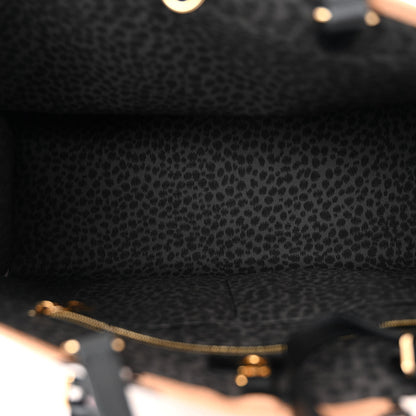 Louis Vuitton Monogram Giant Wild At Heart Onthego GM Arizona 5 of 9