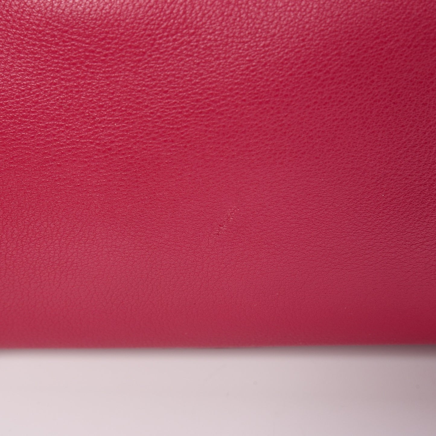 Calfskin Medium Classic Y Cabas Fuchsia