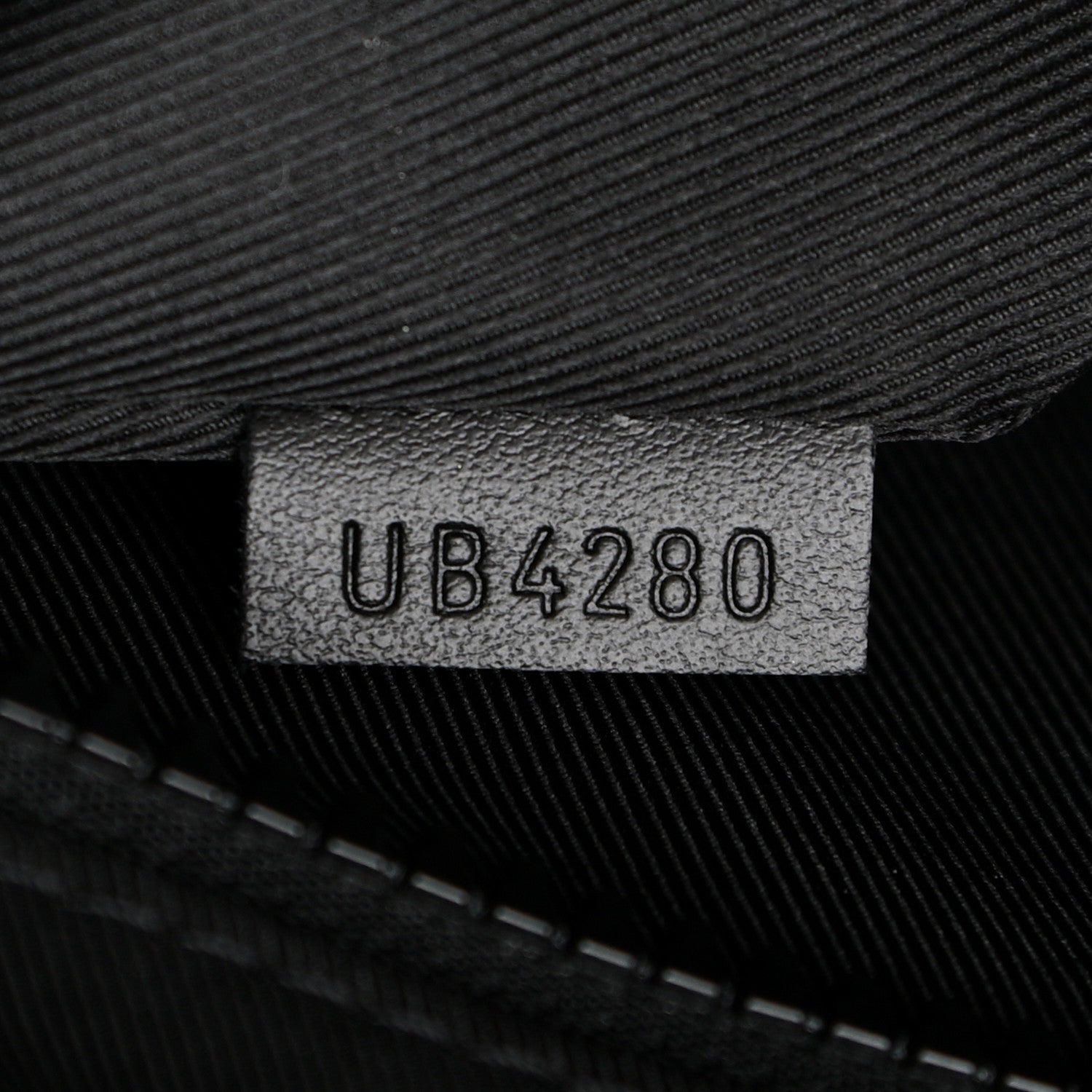 Louis Vuitton Monogram Embroidered Cartoon LV Friends Sac Plat 6 of 9