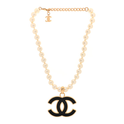 Chanel Pearl Resin CC Short Necklace Gold Black 3 of 5