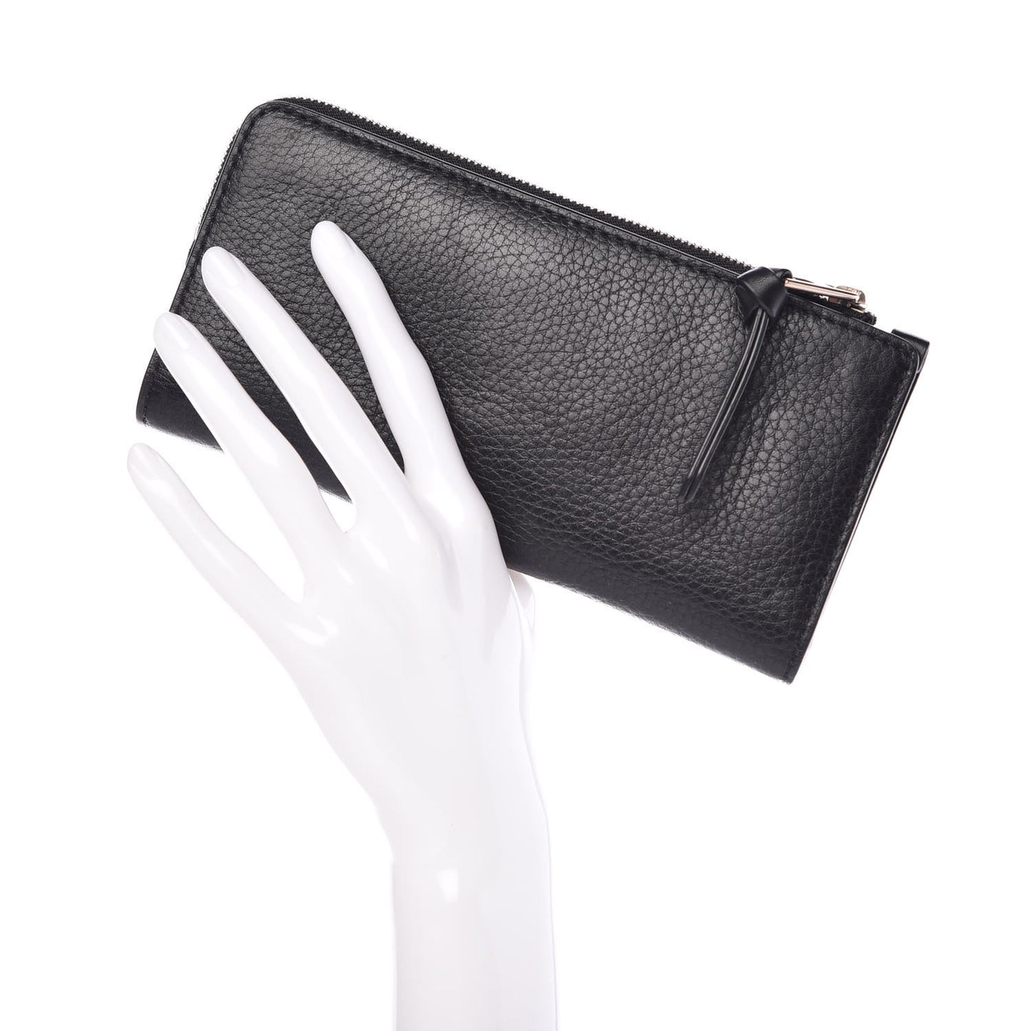 Grained Calfskin Zip Wallet Black