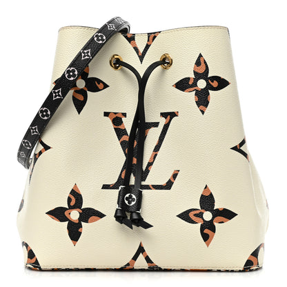Louis Vuitton Monogram Giant Jungle NéoNoé Ivory 1 of 8