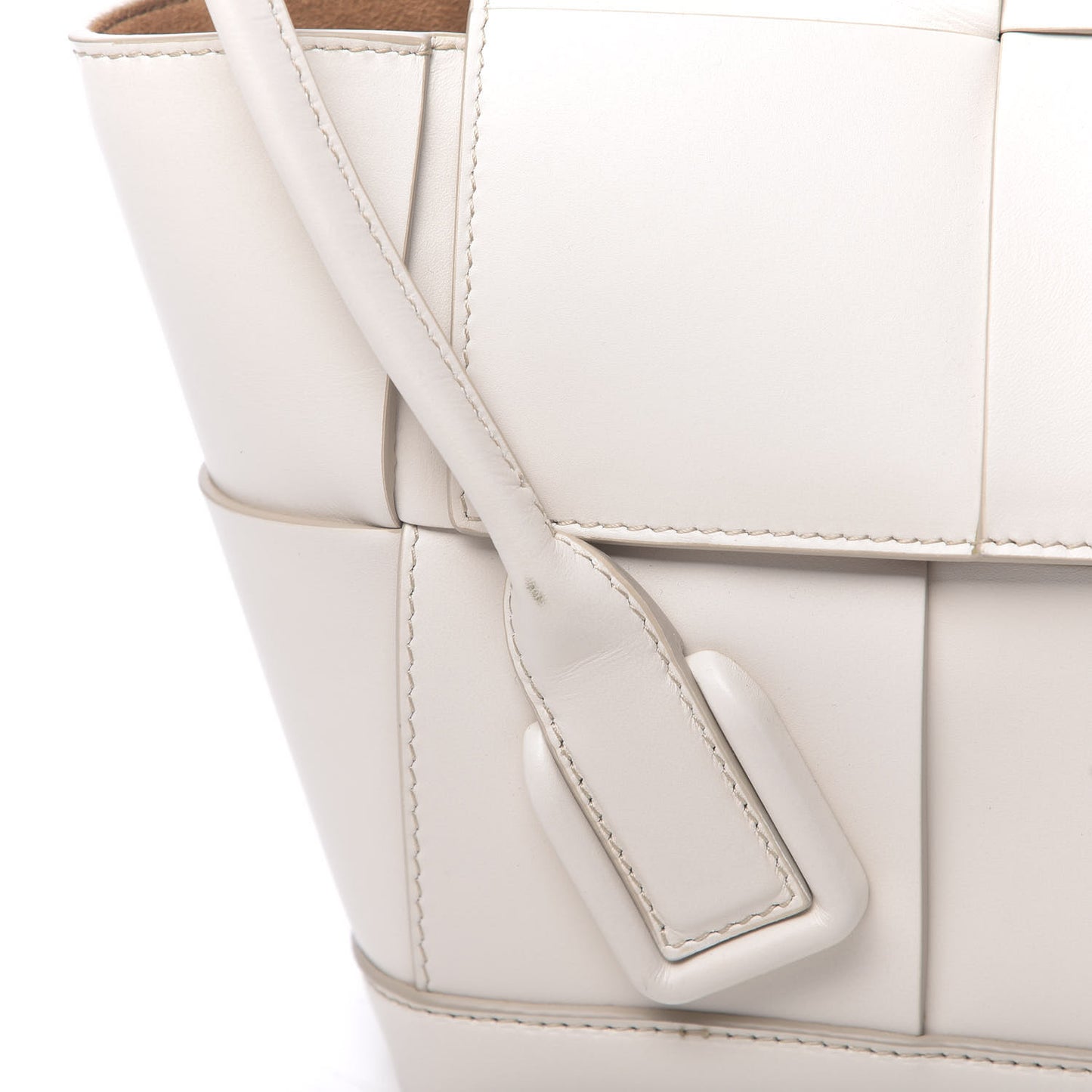 French Calfskin Maxi Intrecciato Arco 33 Bianco
