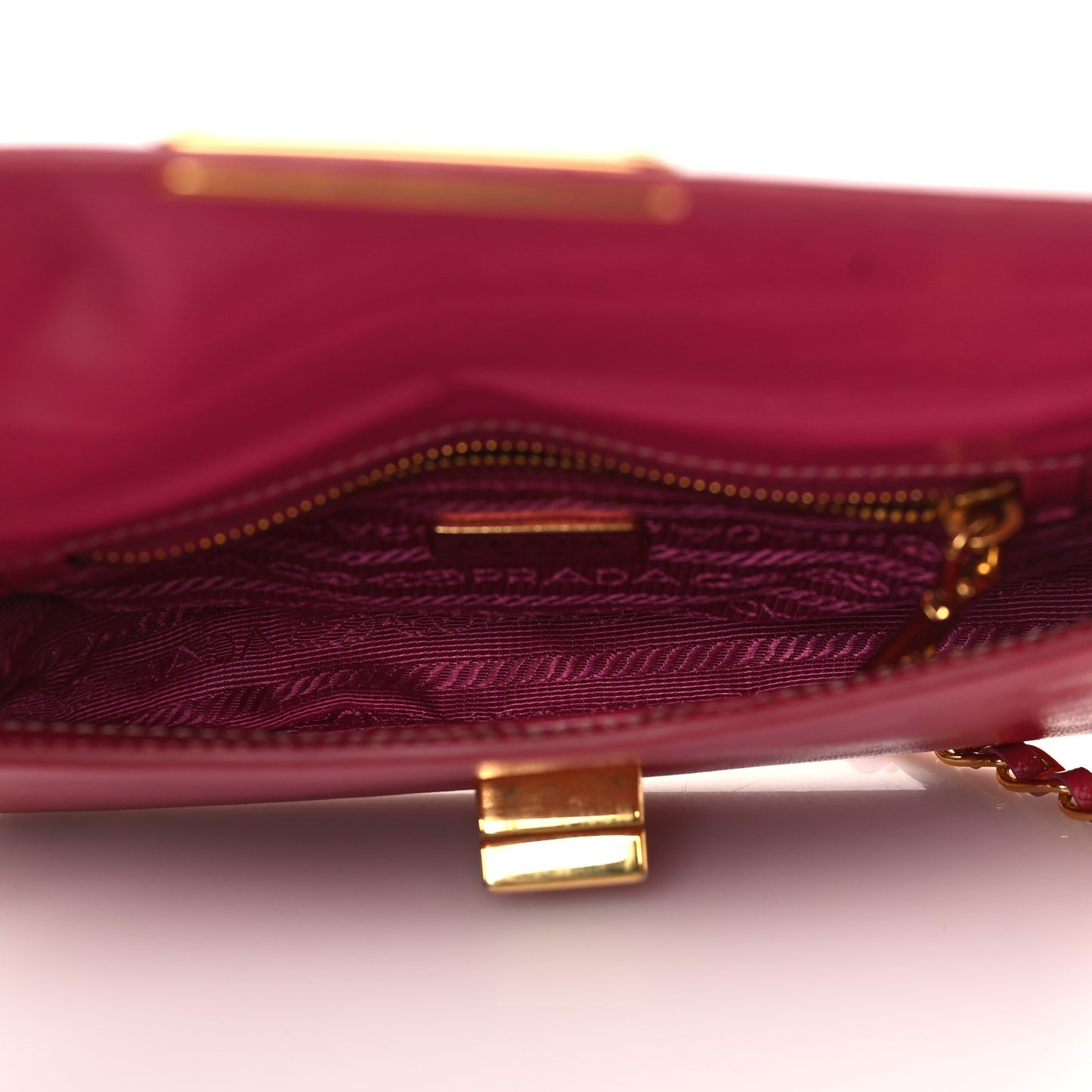 Saffiano Vernice Turnlock Convertible Shoulder Bag Peonia