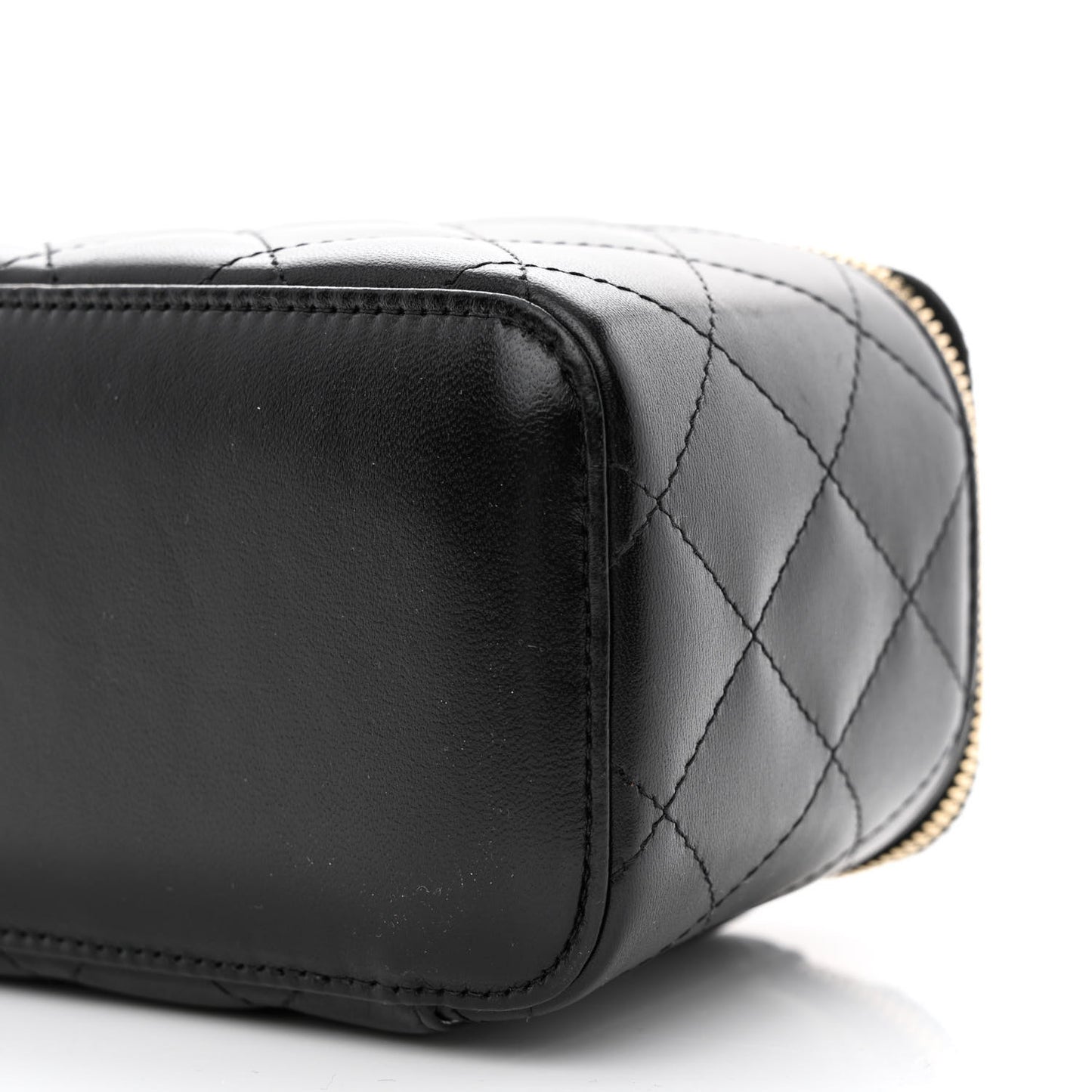 Lambskin Quilted Small Vanity Case With Chain Black