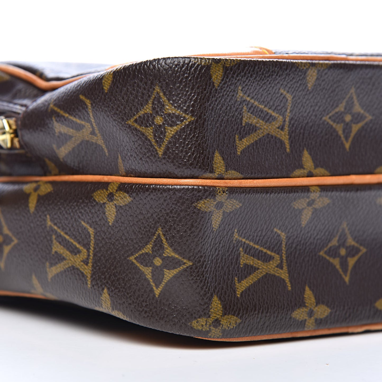 Monogram Amazone