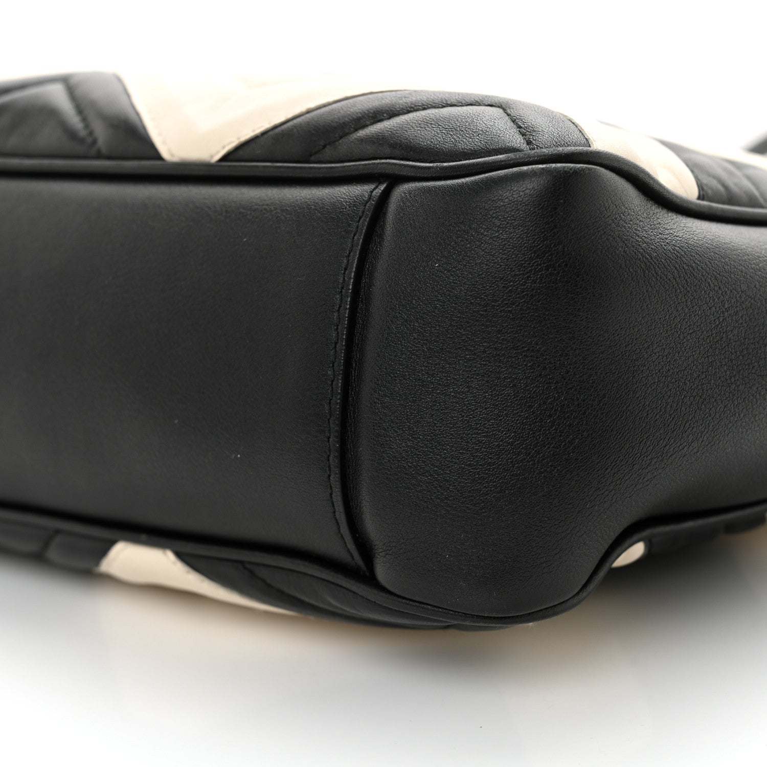 Gucci Calfskin Matelasse Medium GG Marmont Open Top Shoulder Bag Black White 10 of 12