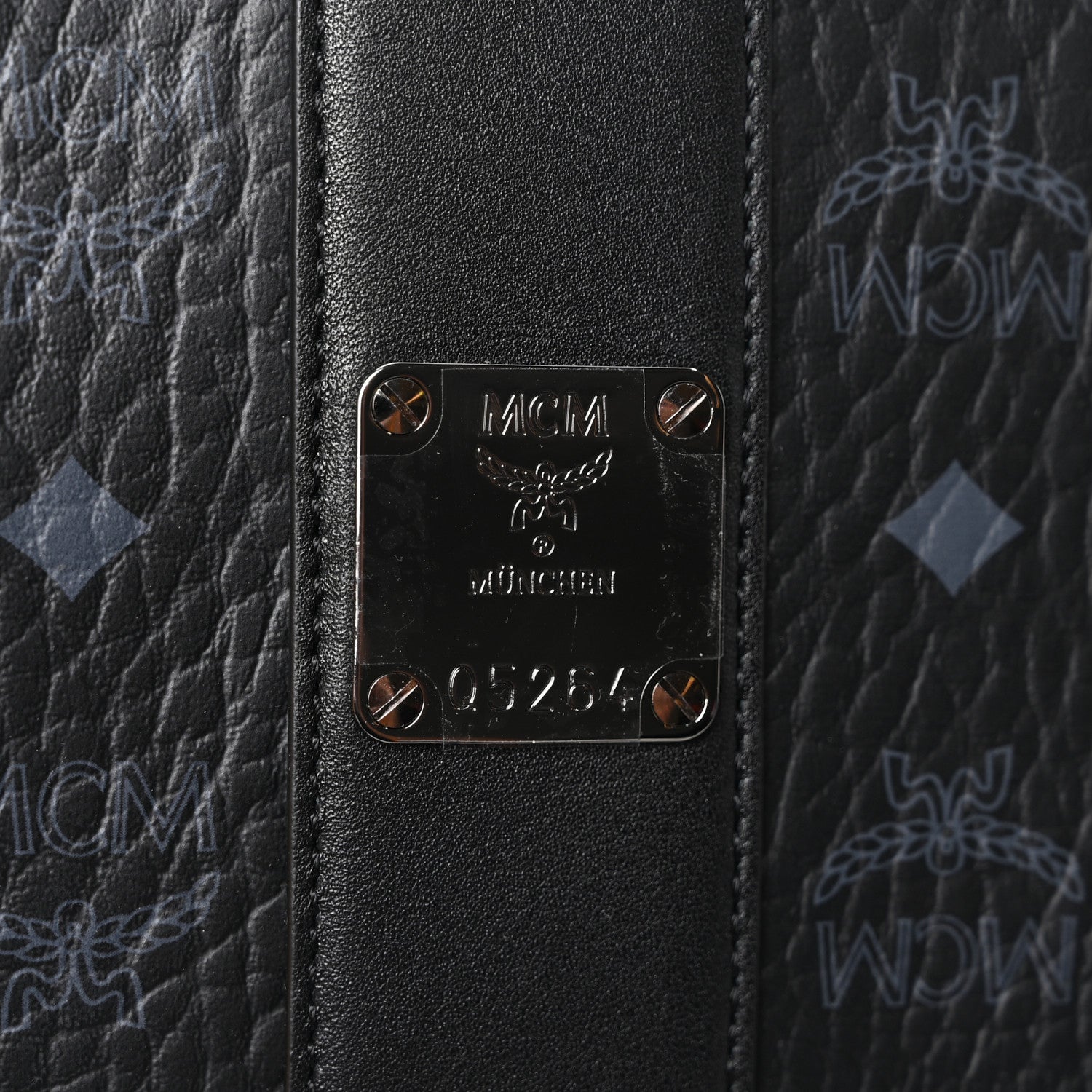 MCM Visetos Medium Liz Reversible Shopper Tote Black 10 of 16