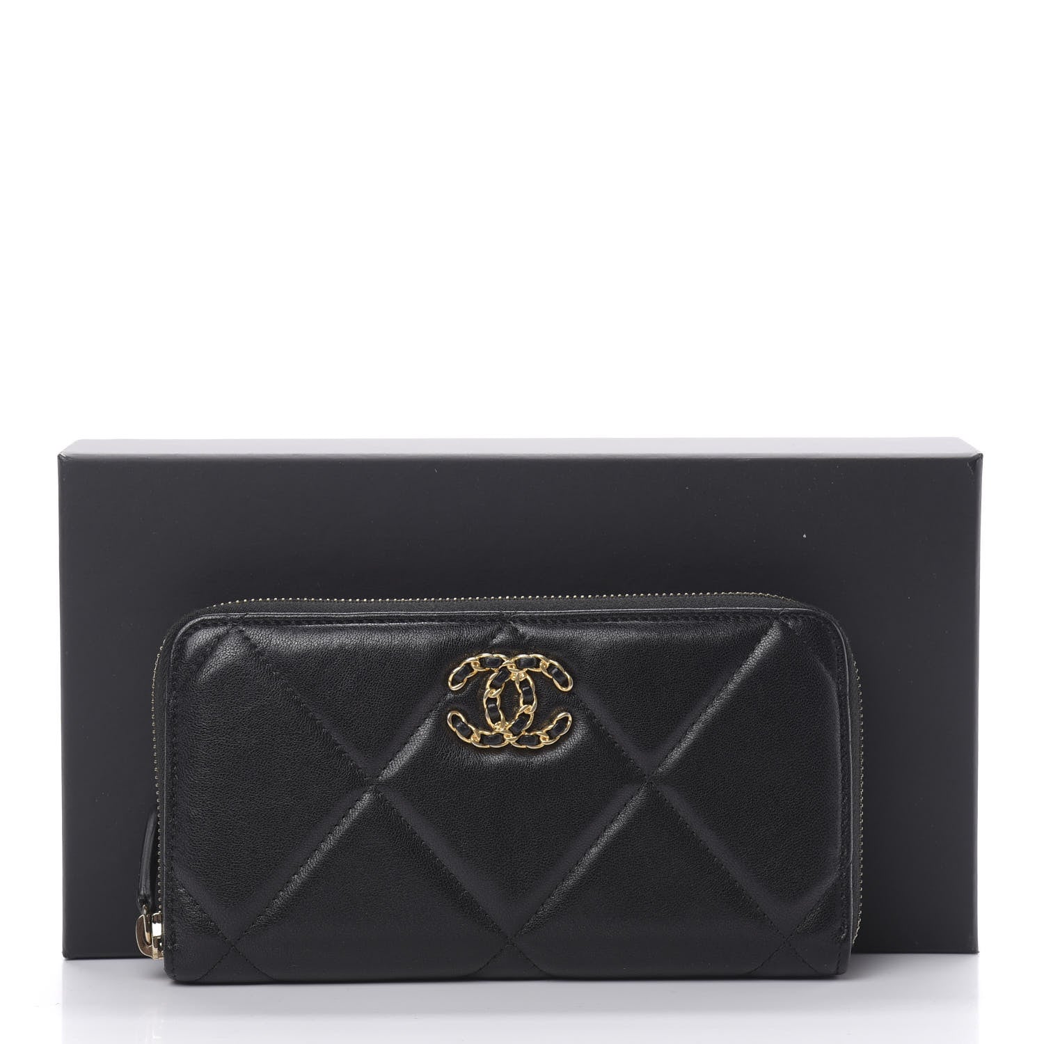 Chanel Lambskin Quilted 19 Zipped Wallet Black 9 of 9