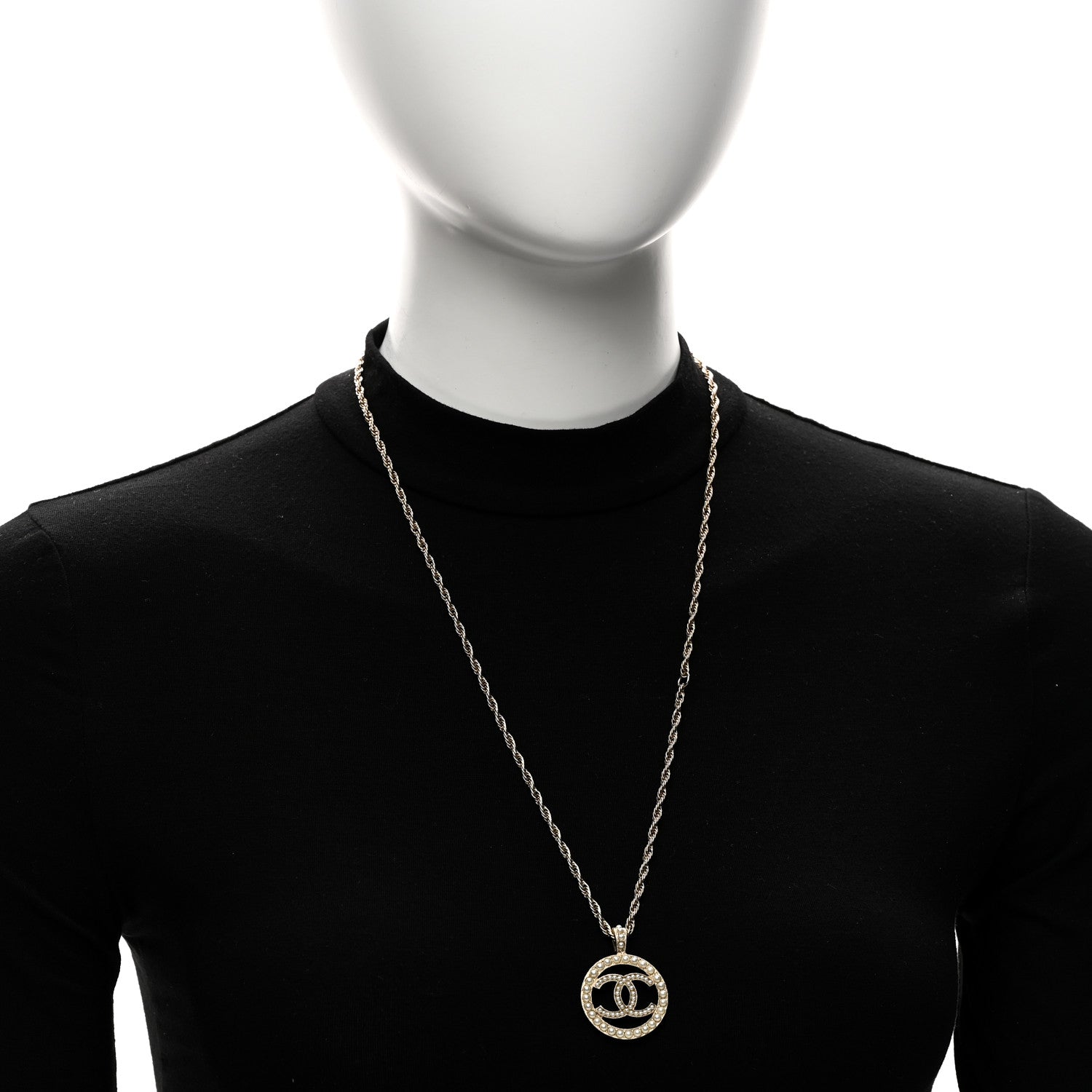 Chanel Pearl CC Round Pendant Necklace Gold 2 of 4