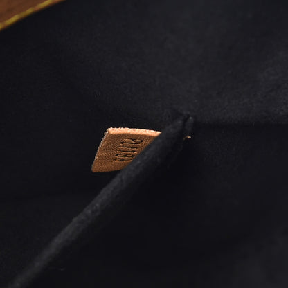 Louis Vuitton Reverse Monogram Giant Boite Chapeau Souple 7 of 10