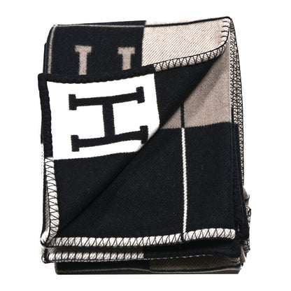 Hermes Wool Cashmere Avalon III Blanket Ecru Black 2 of 3