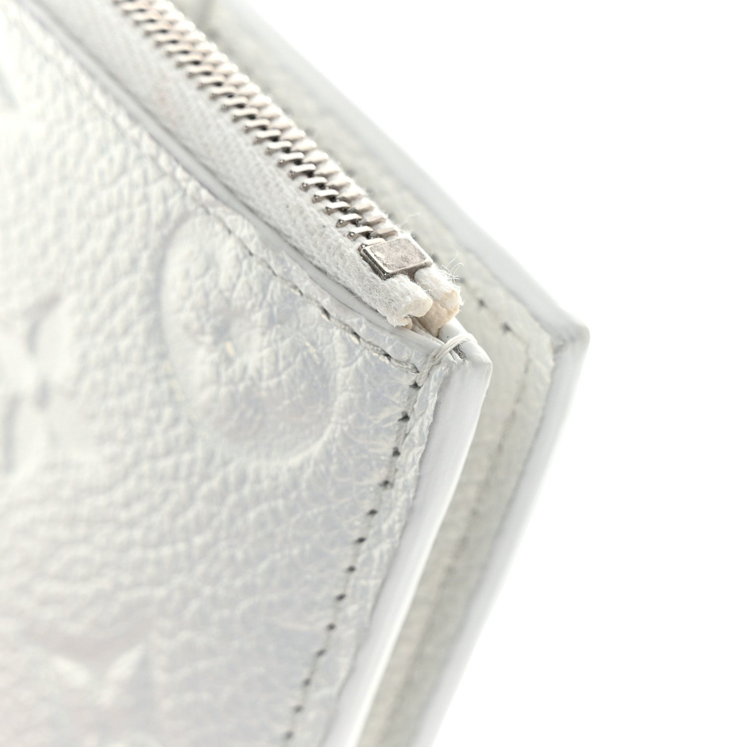 Louis Vuitton Empreinte Monogram Flower Lisa Wallet Snow 1566732