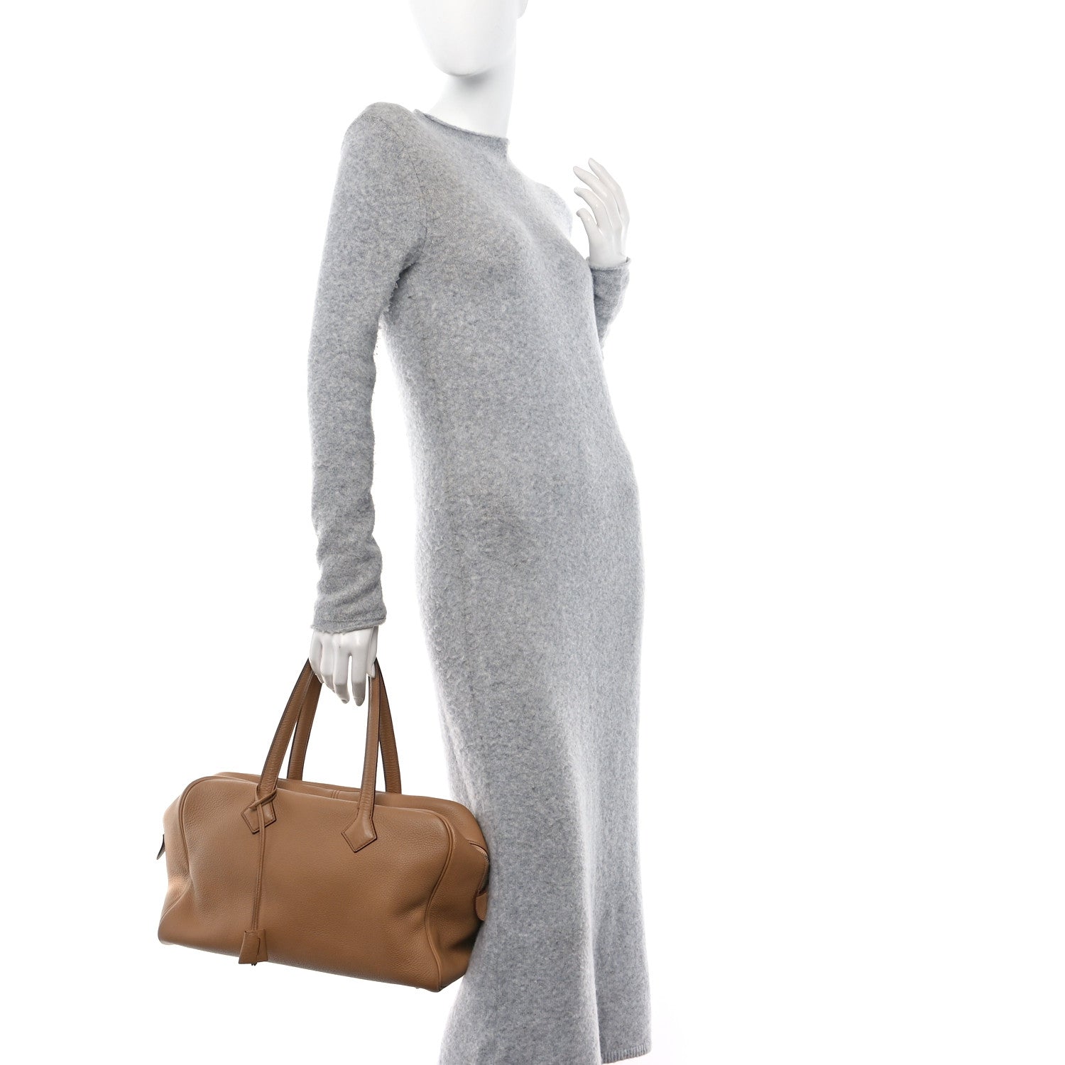 Hermes Taurillon Clemence Victoria II 35 Biscuit 2 of 13