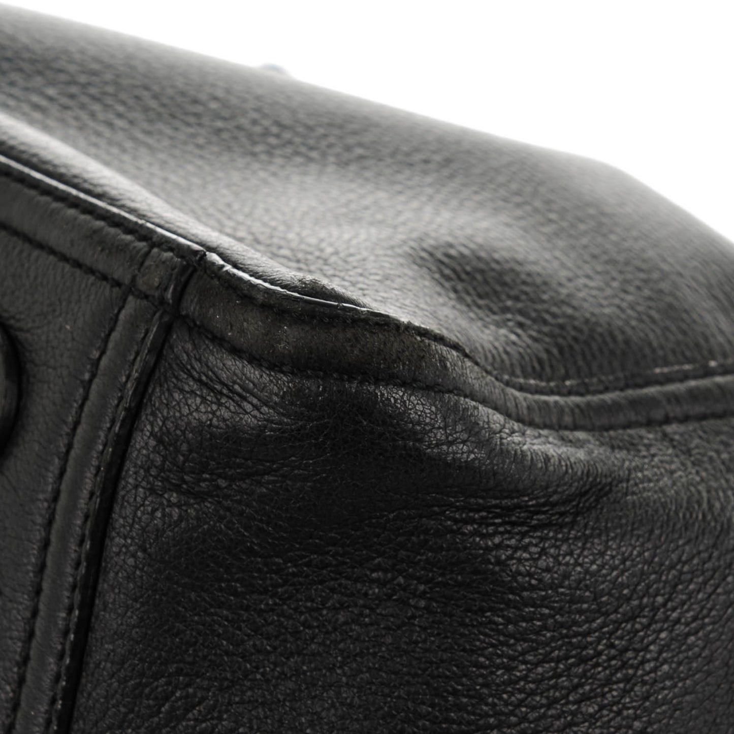 Calfskin Medium Downtown Black