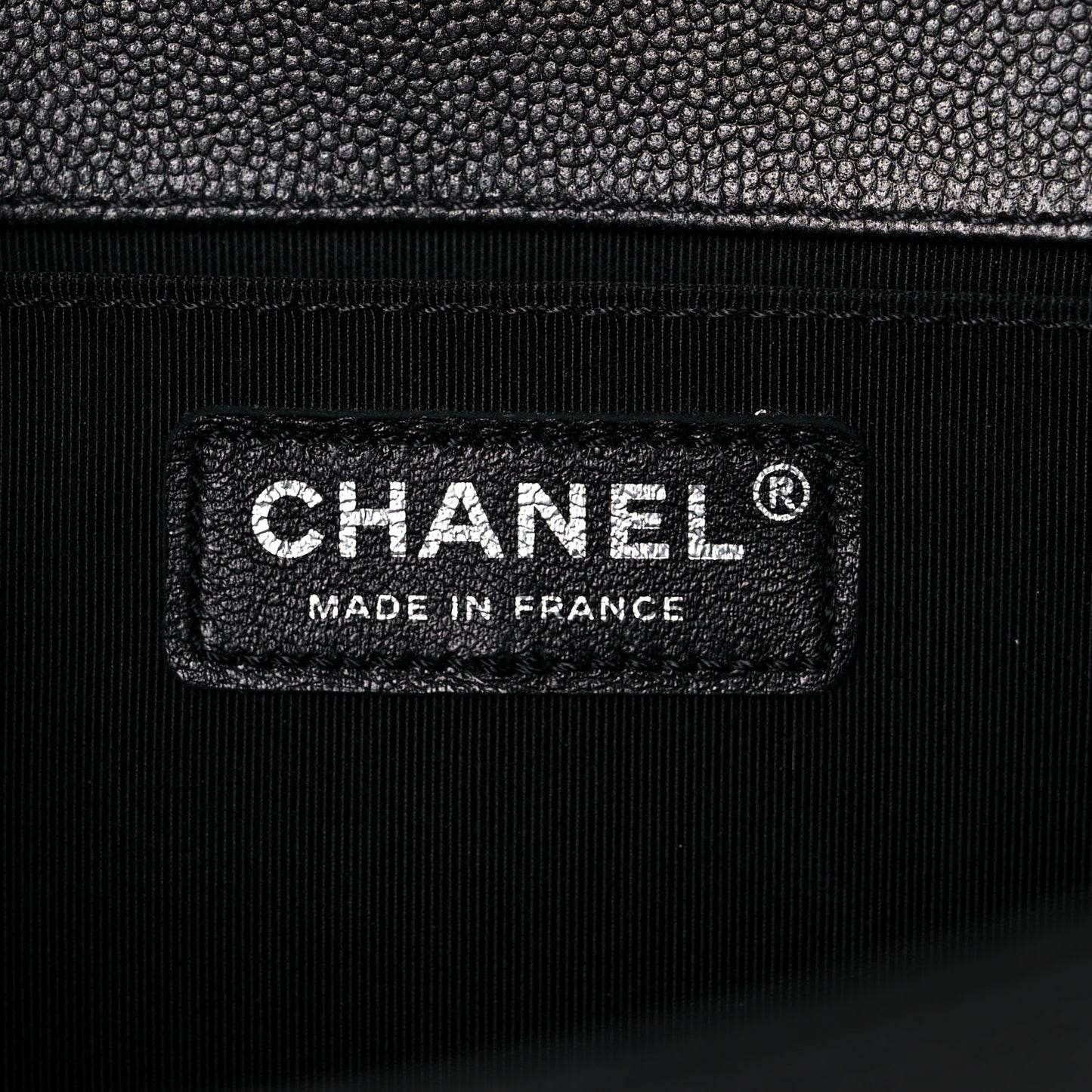Caviar Quilted Medium Boy Flap So Black