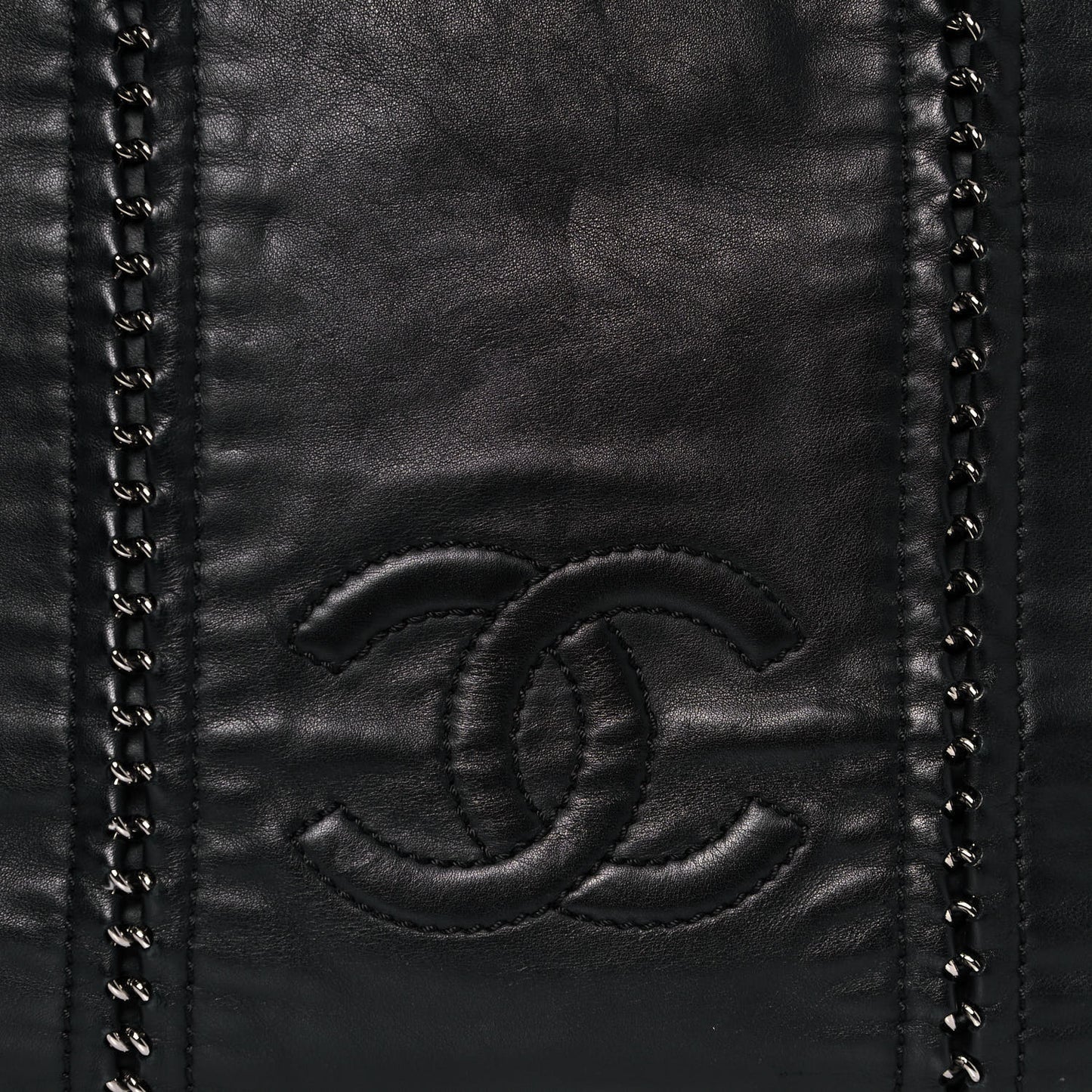 Smooth Calfskin Luxe Ligne Tote Black