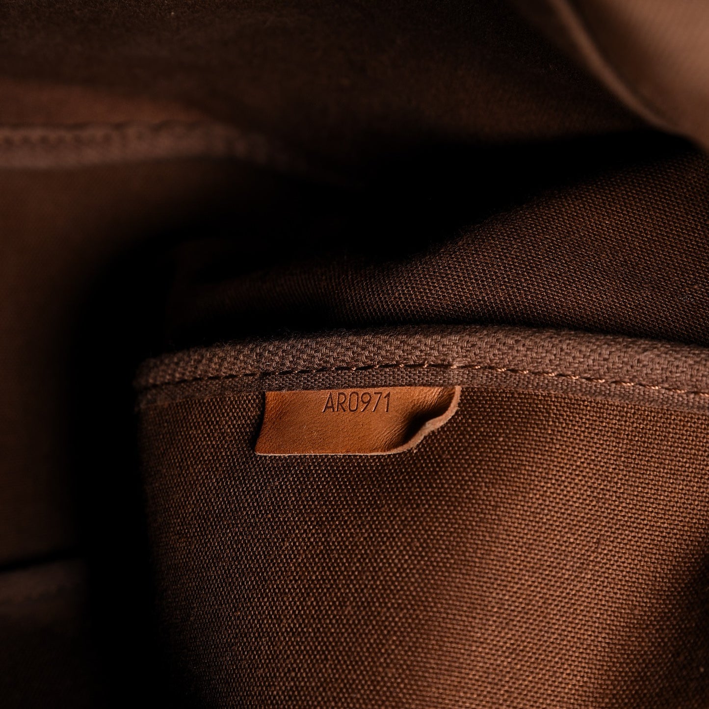 Monogram Saumur 35