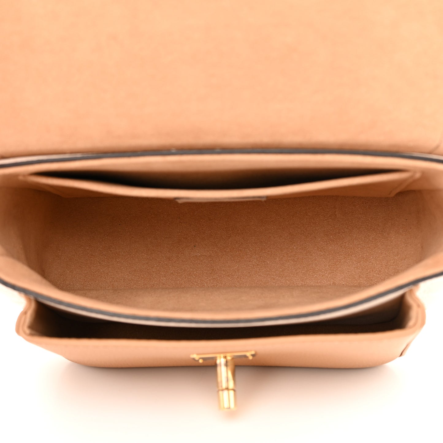 Grained Calfskin Lockme Tender Quartz