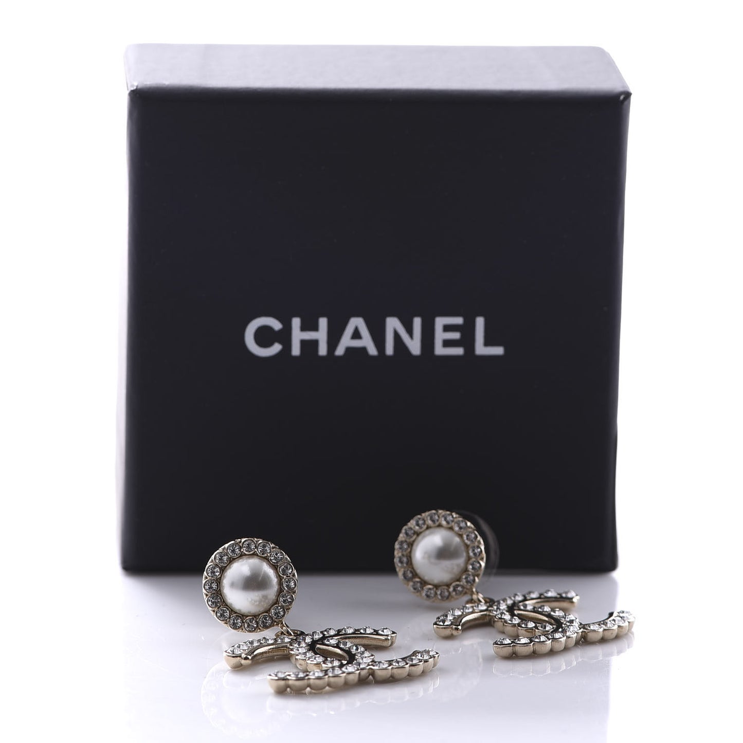 Crystal Pearl Bow-tiful CC Drop Earrings Gold