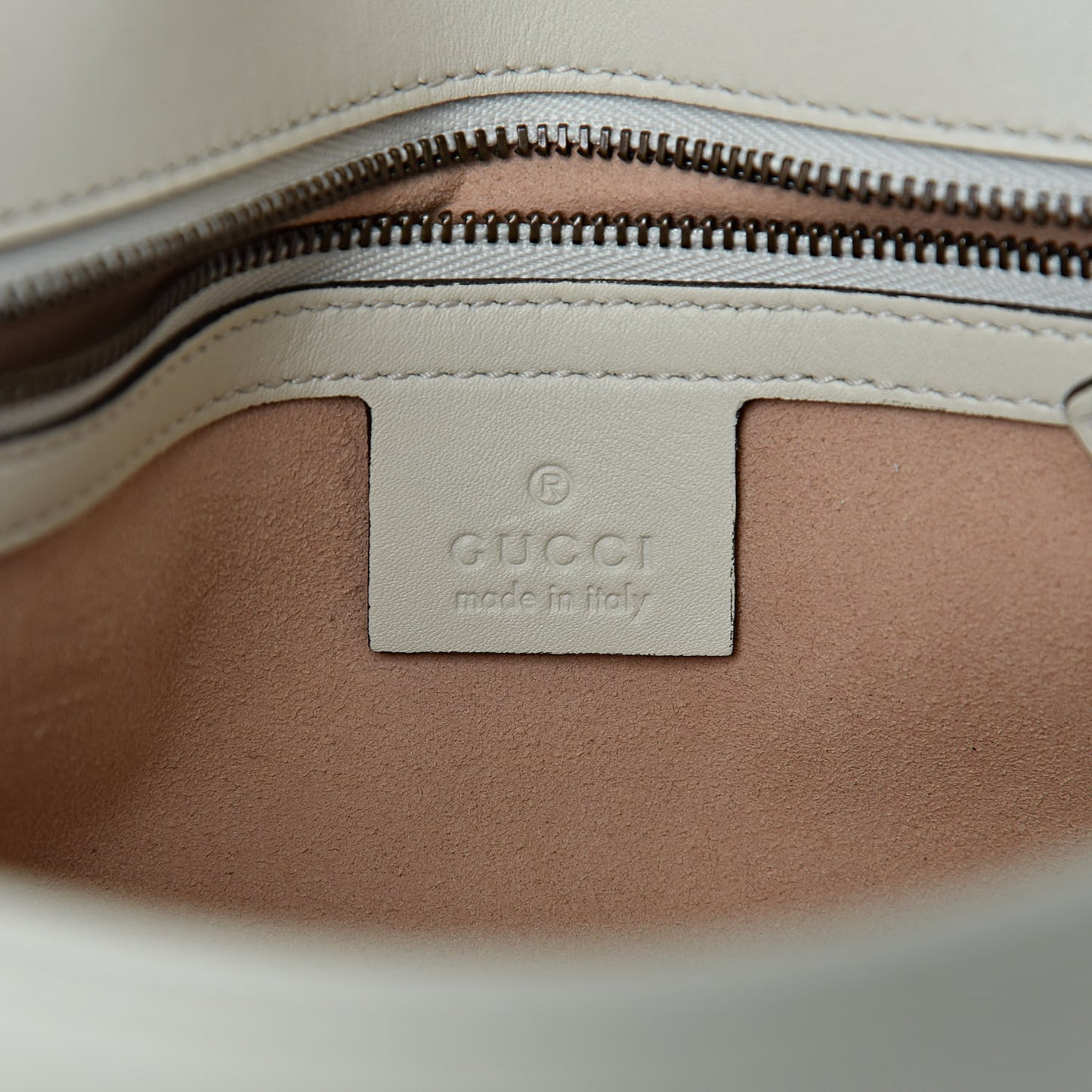 Calfskin Matelasse Small GG Marmont Shoulder Bag White