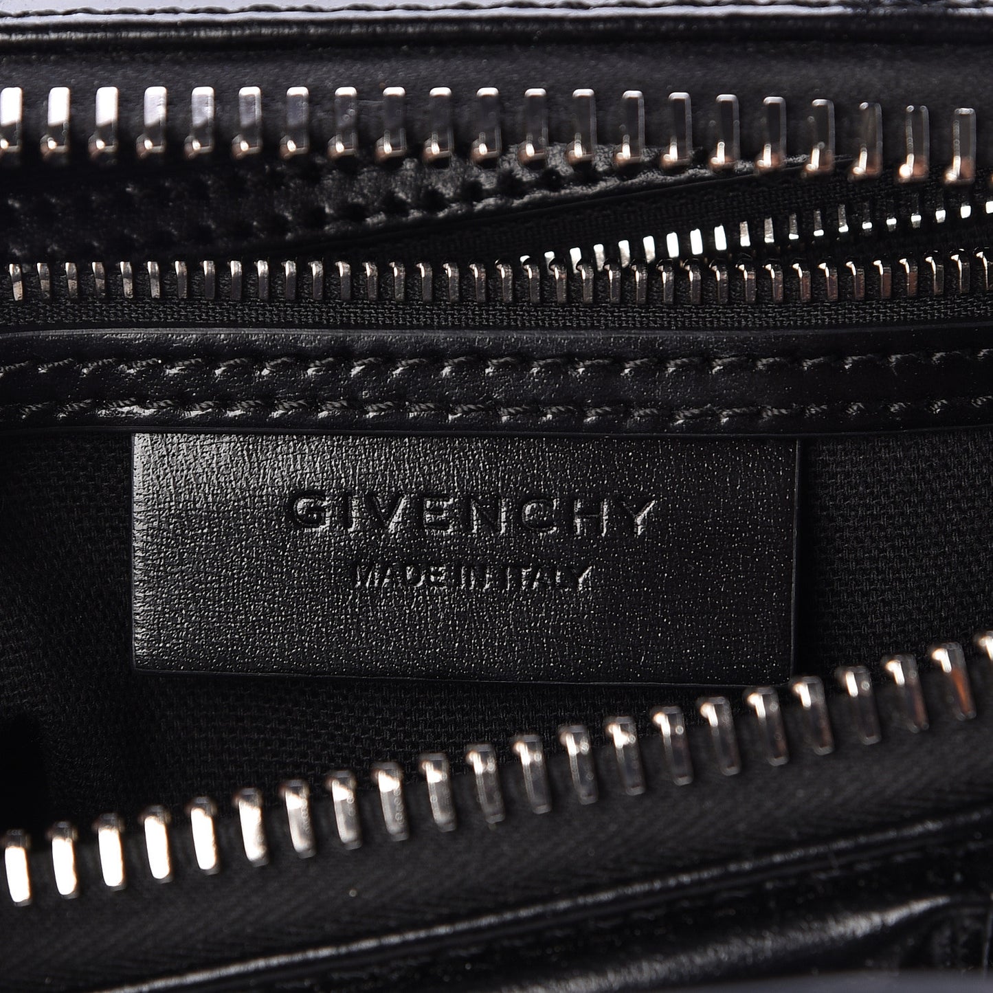 Shiny Lord Calfskin Mini Antigona Black
