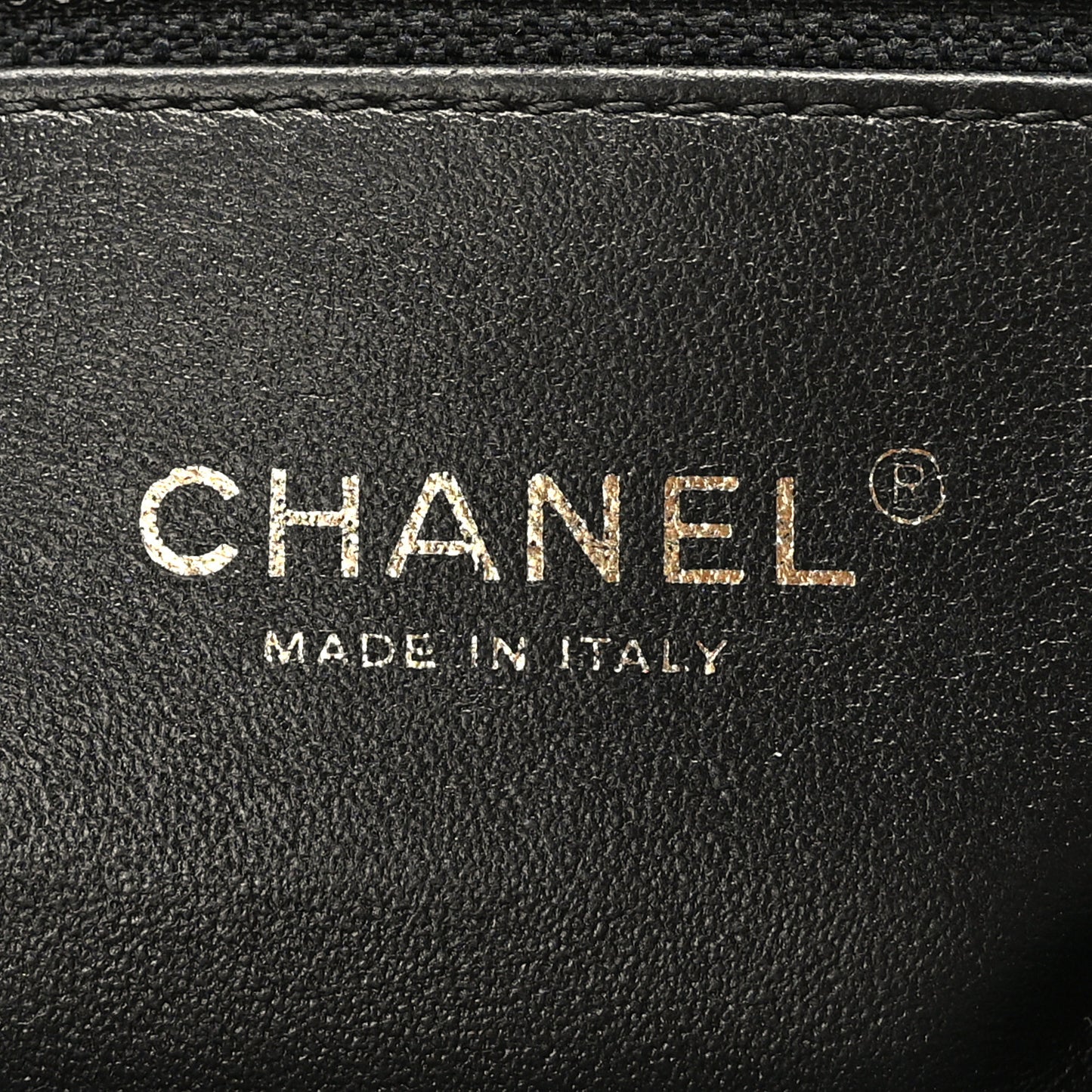 Caviar Quilted Medium CC Filigree Flap Navy Black