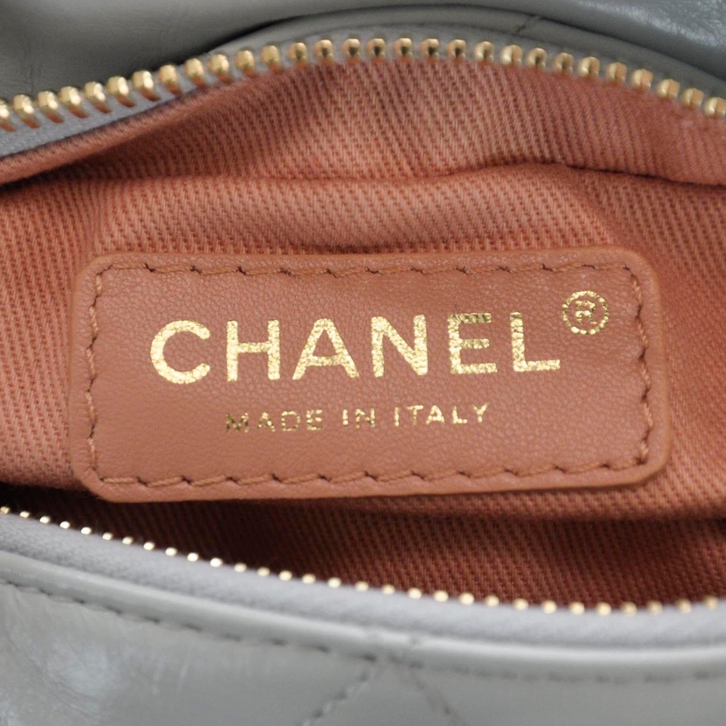 Calfskin Baluchon Gris Clair