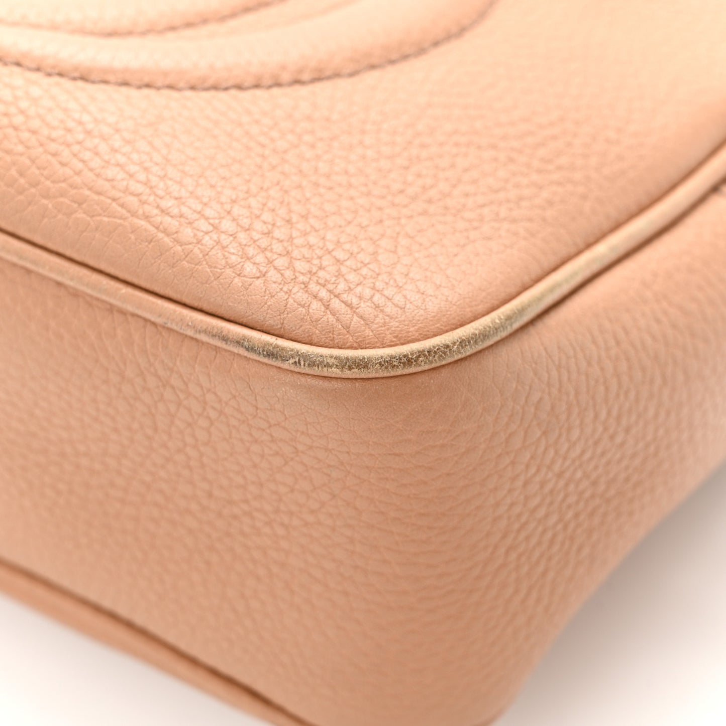 Pebbled Calfskin Small Soho Disco Bag Camelia
