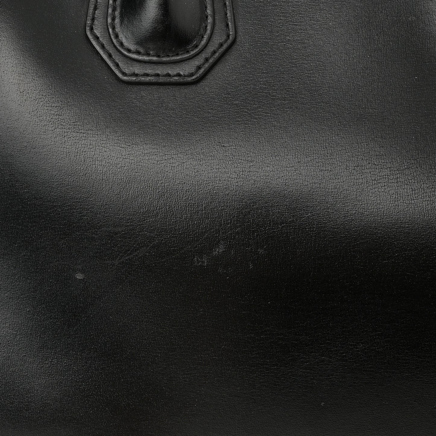 Shiny Lord Calfskin Medium Antigona Black