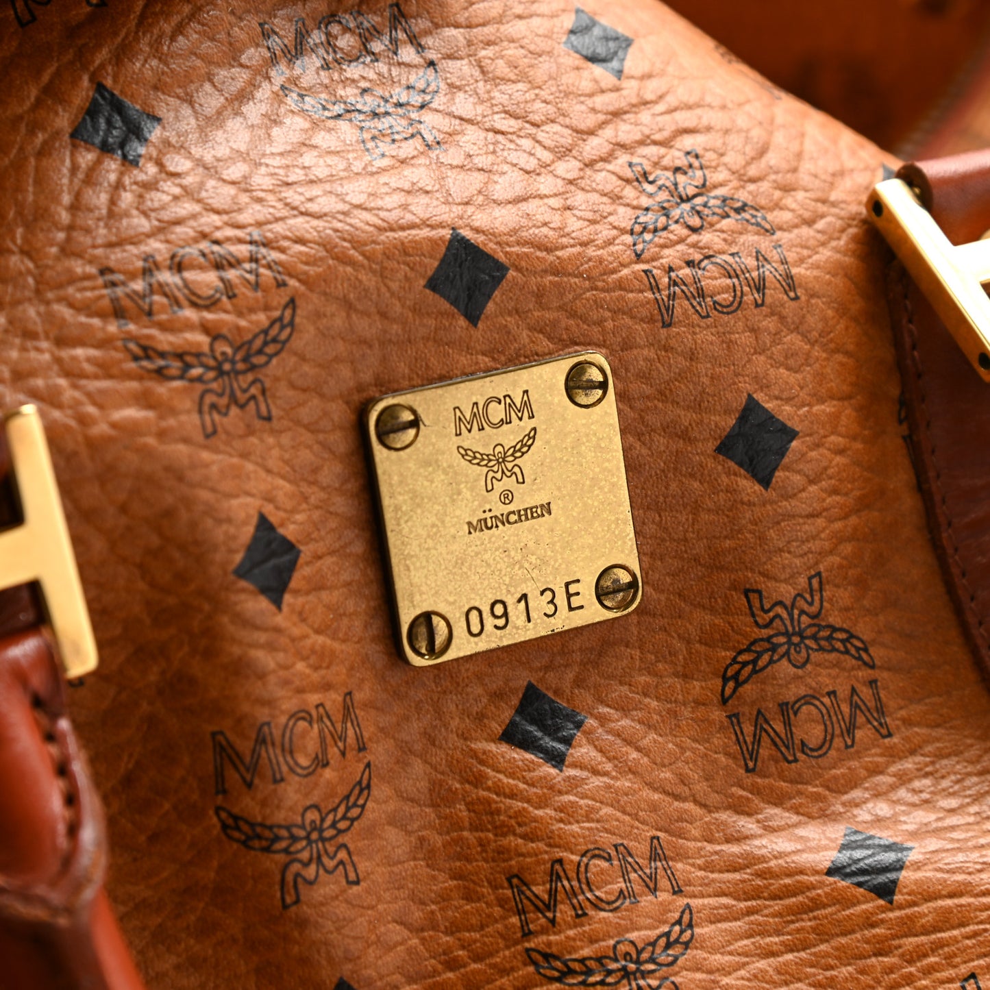 Visetos Weekender Duffle Bag Cognac