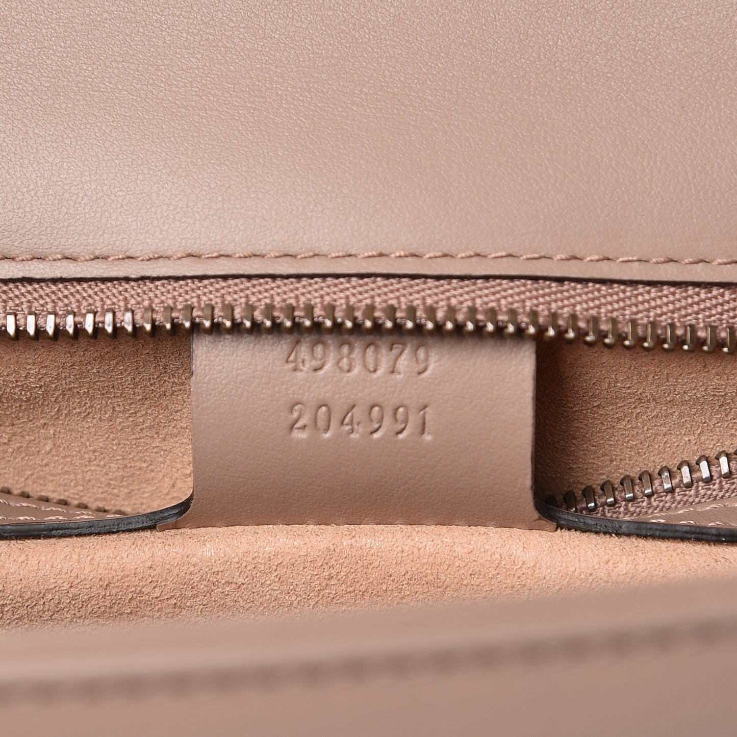 Calfskin Matelasse GG Marmont Clutch Porcelain Rose