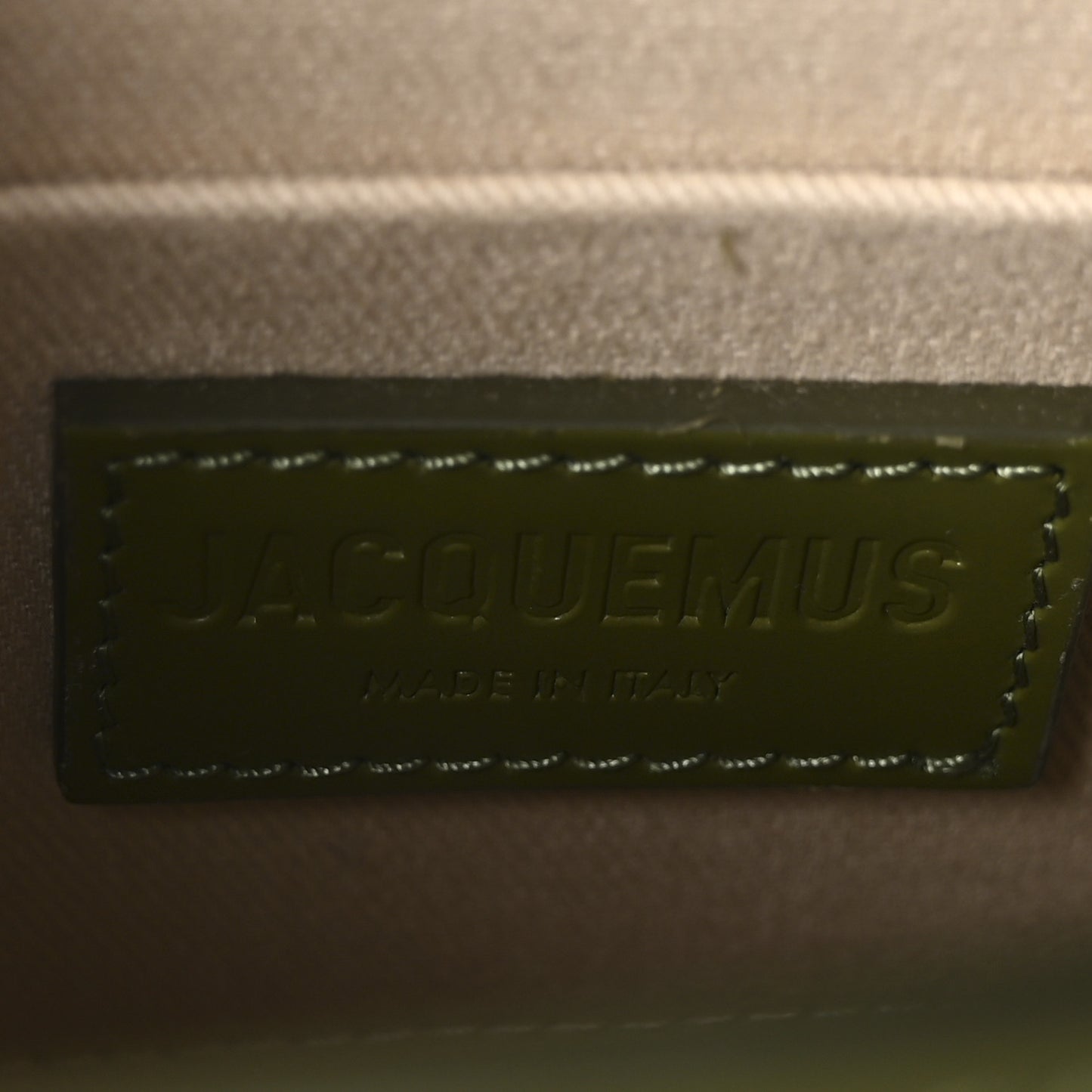 Smooth Calfskin Raffia Le Chiquito Moyen Corado Khaki