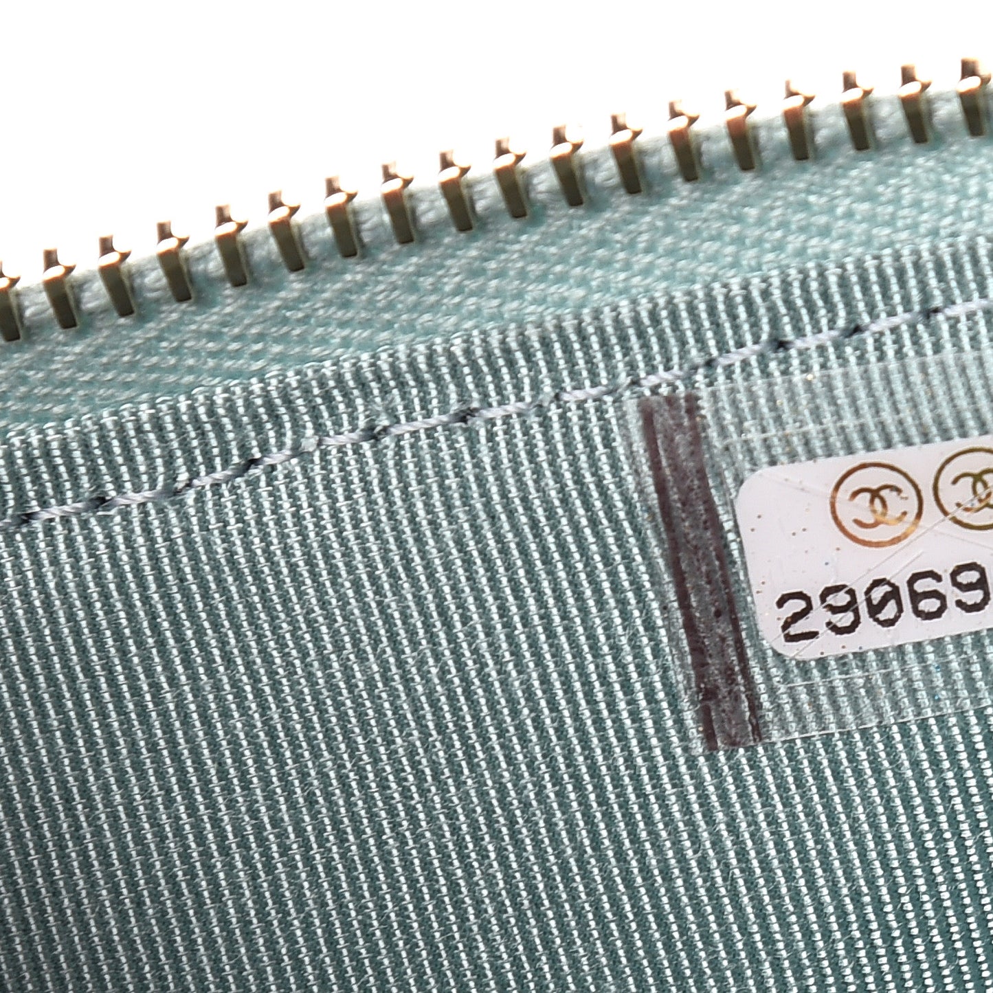 Caviar Quilted Classic iPhone Pouch Blue