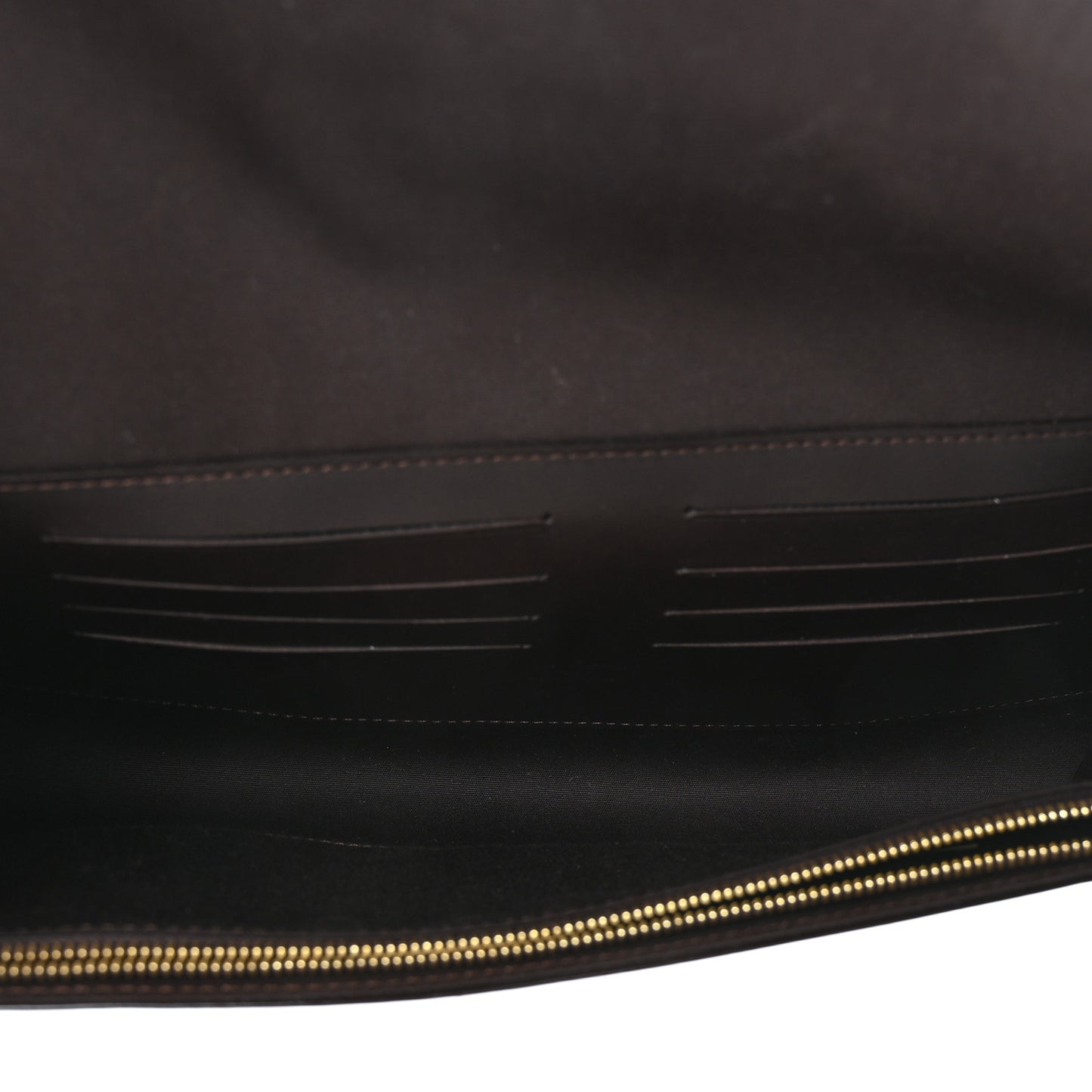 Vernis Robertson Clutch Amarante