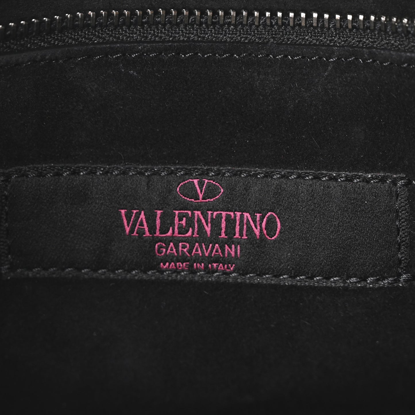 Pebbled Calfskin Onyx Medium Guitar Strap Rockstud Rolling Flap Love Blade Saddle Bag  Black