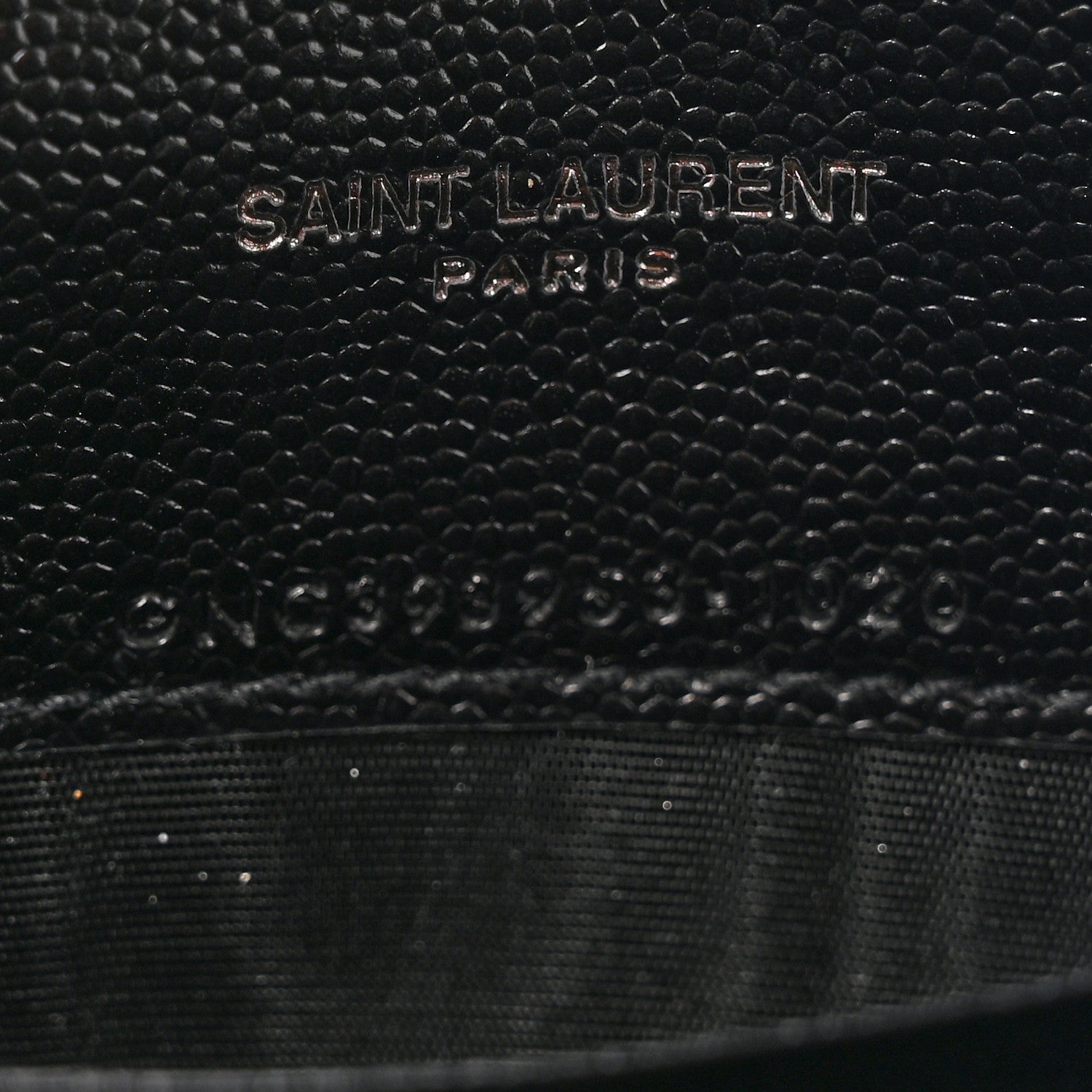 Saint Laurent Grain De Poudre Matelasse Chevron Monogram Monochrome Envelope Chain Wallet Black 7 of 11
