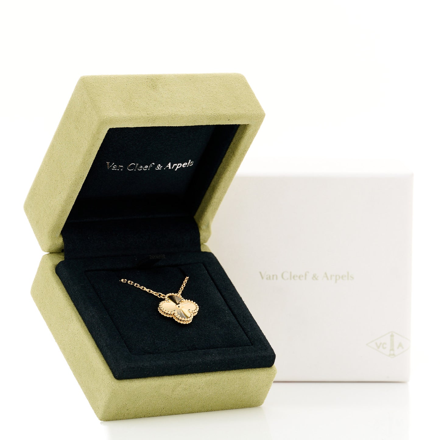 18K Yellow Gold Guilloche Vintage Alhambra Pendant Necklace