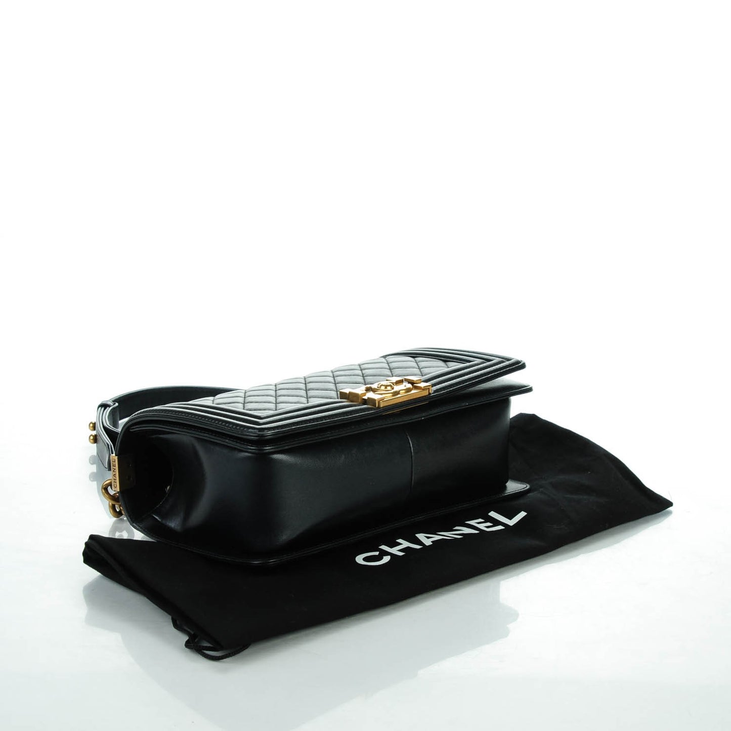 Lambskin Quilted Medium Boy Flap Black