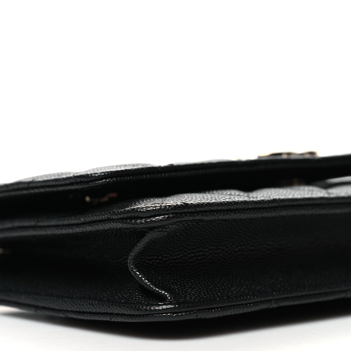 Caviar Quilted Striated CC Wallet On Chain WOC Black