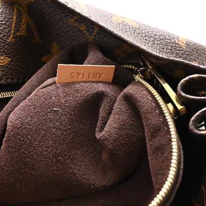 Louis Vuitton Monogram Metis 7 of 10