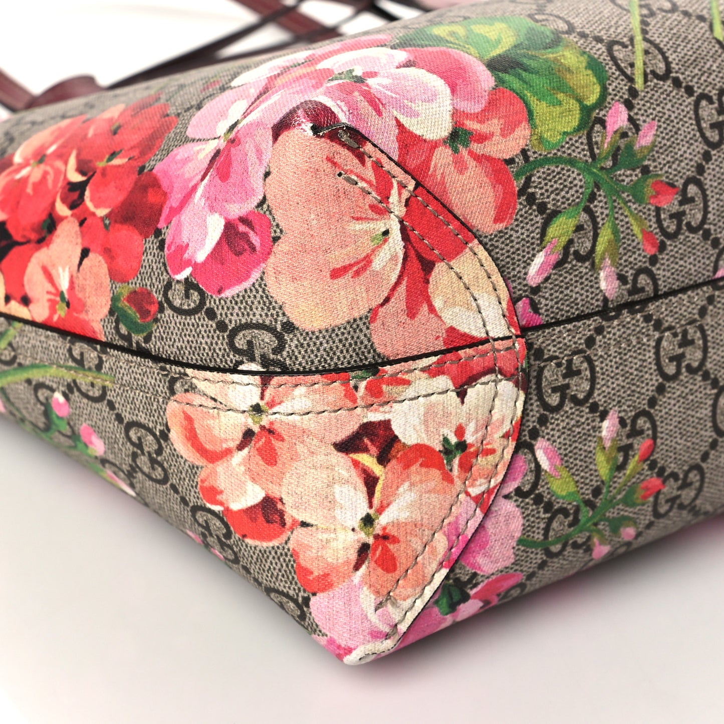 GG Supreme Monogram Blooms Small Reversible Tote Beige Multicolor Dry Rose