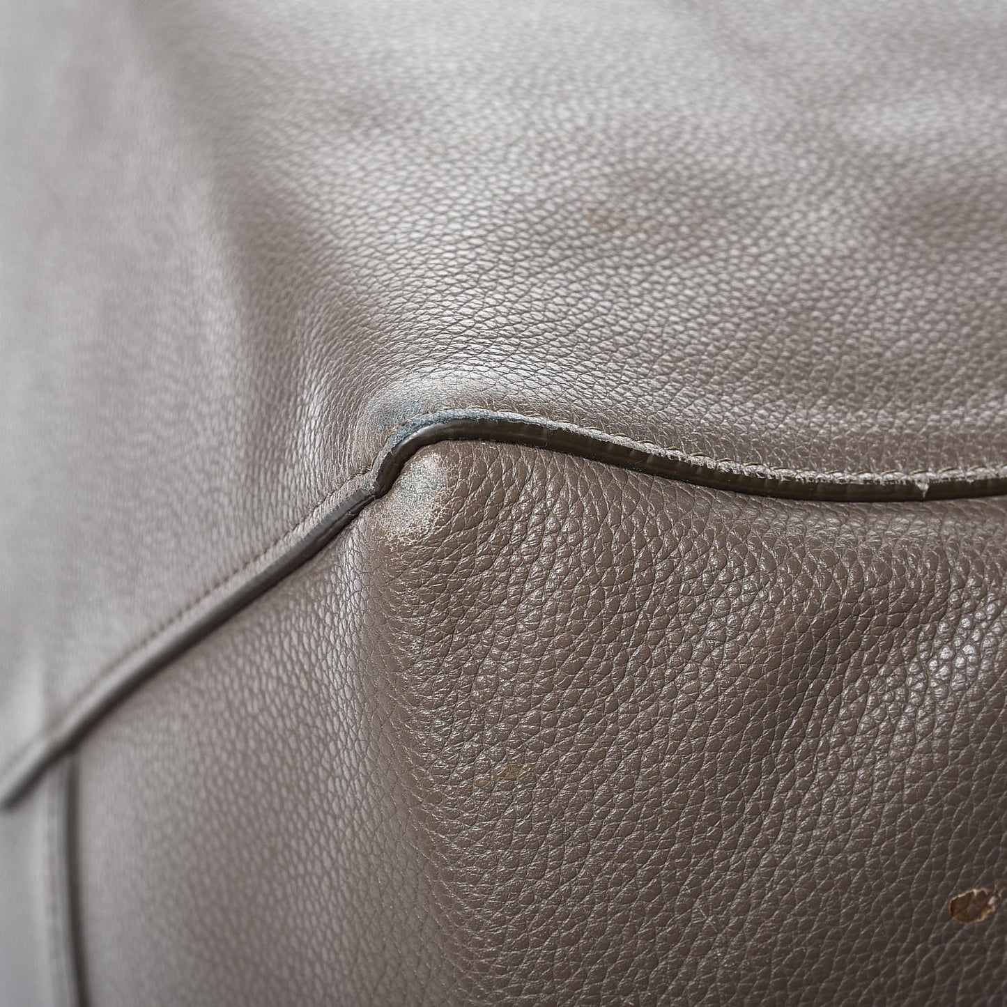 Soft Grained Calfskin Small Belt Cabas Phantom Taupe