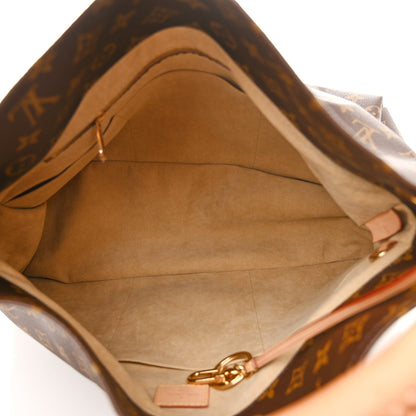 Louis Vuitton Monogram Artsy MM 5 of 10