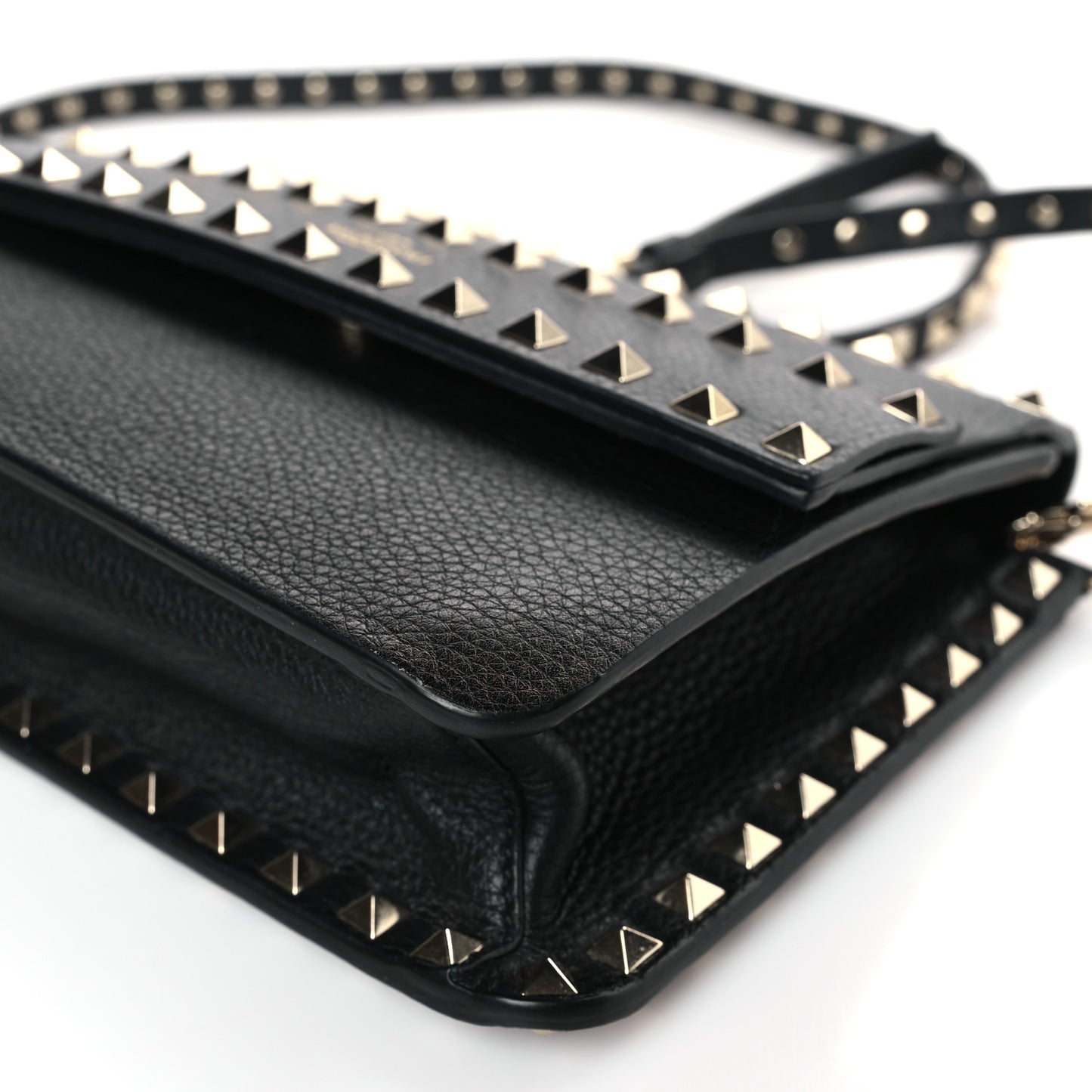 Pebbled Calfskin Rockstud Side Slip Crossbody Black