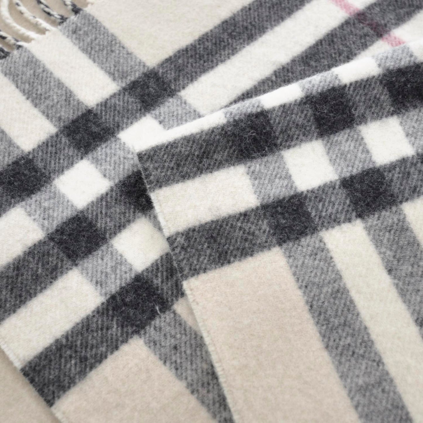 Cashmere Wool Check Fringe Scarf